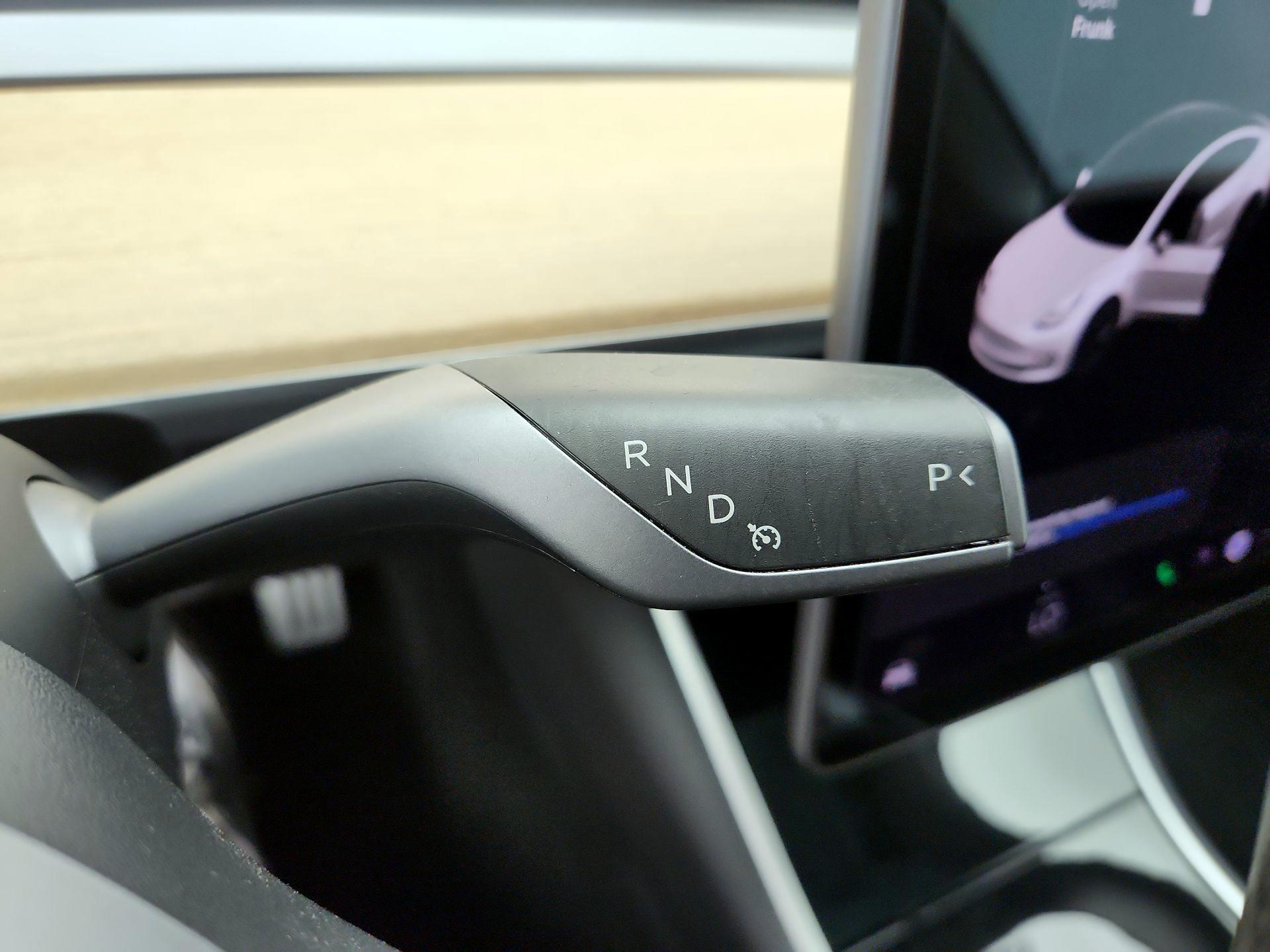 Thumbnail: 2020 Tesla Model 3 - 17