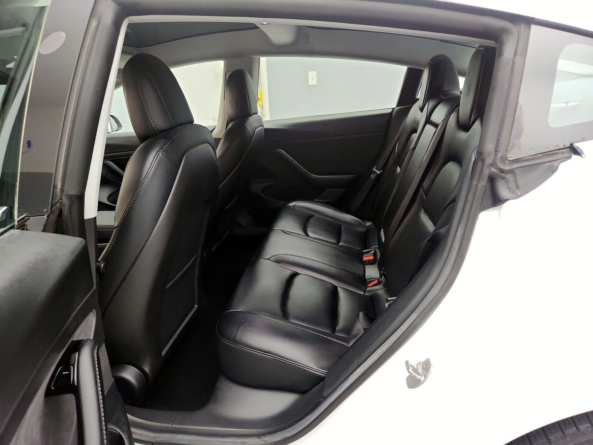 Thumbnail: 2020 Tesla Model 3 - 18