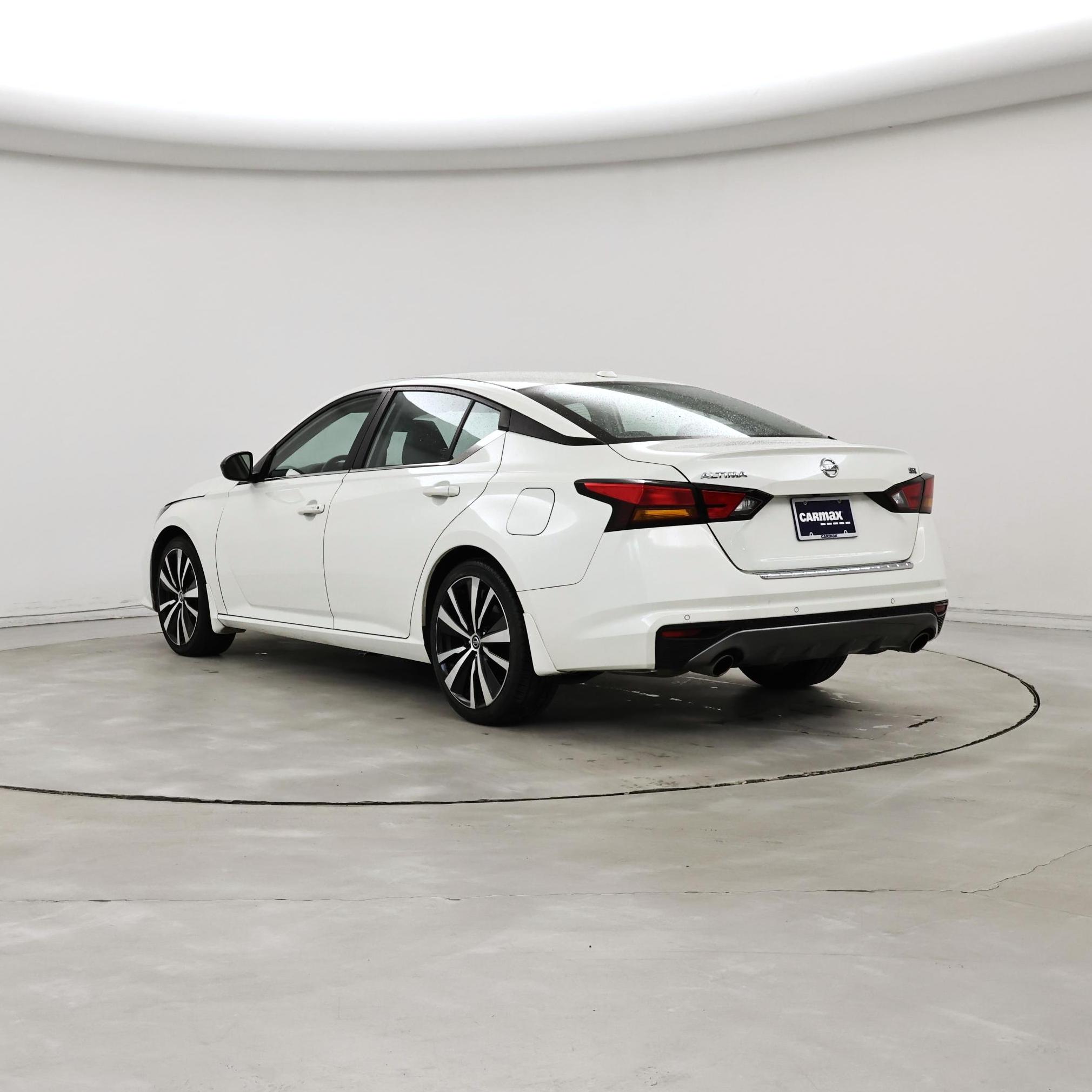 Thumbnail: 2022 Nissan Altima - 2