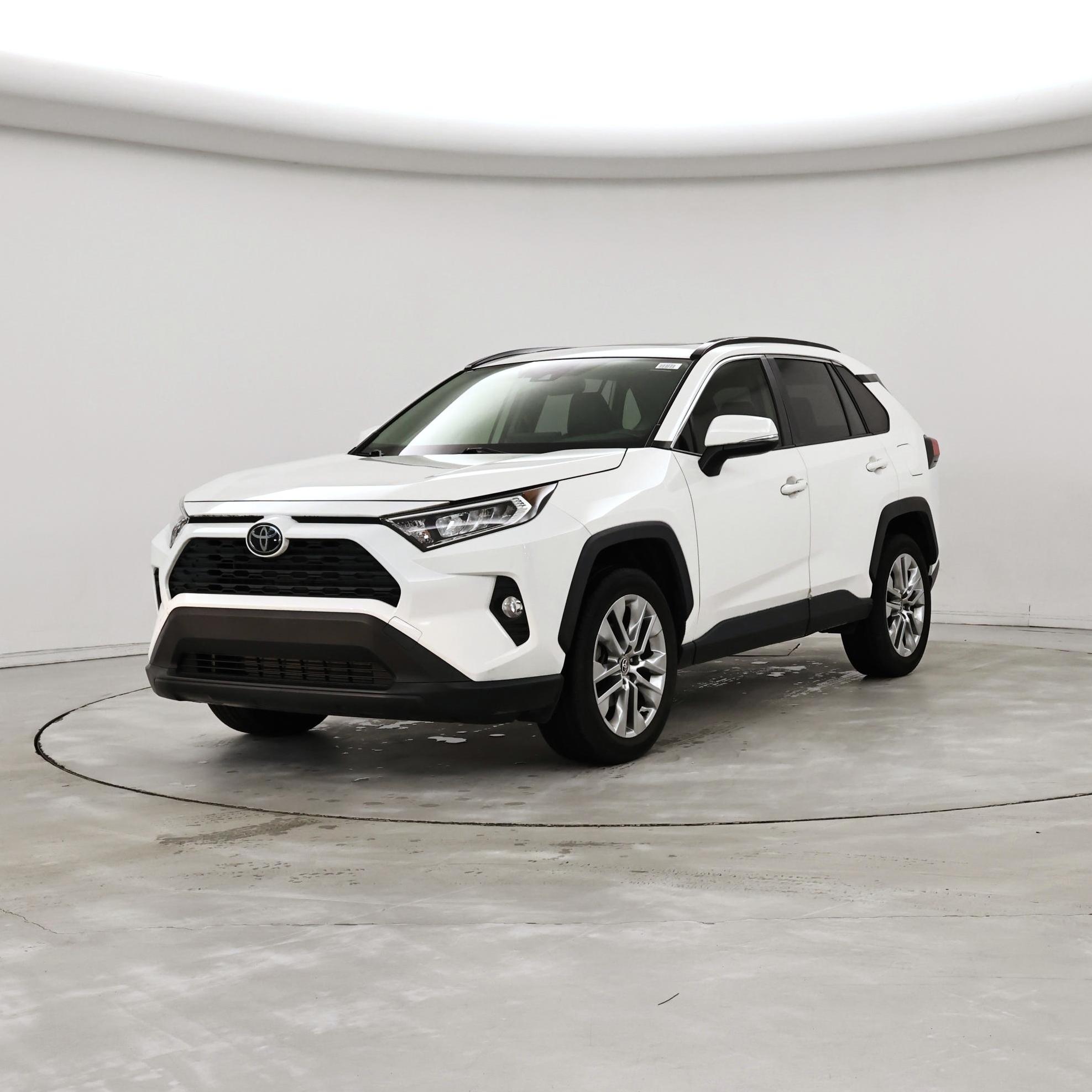 Thumbnail: 2020 Toyota RAV4 - 4