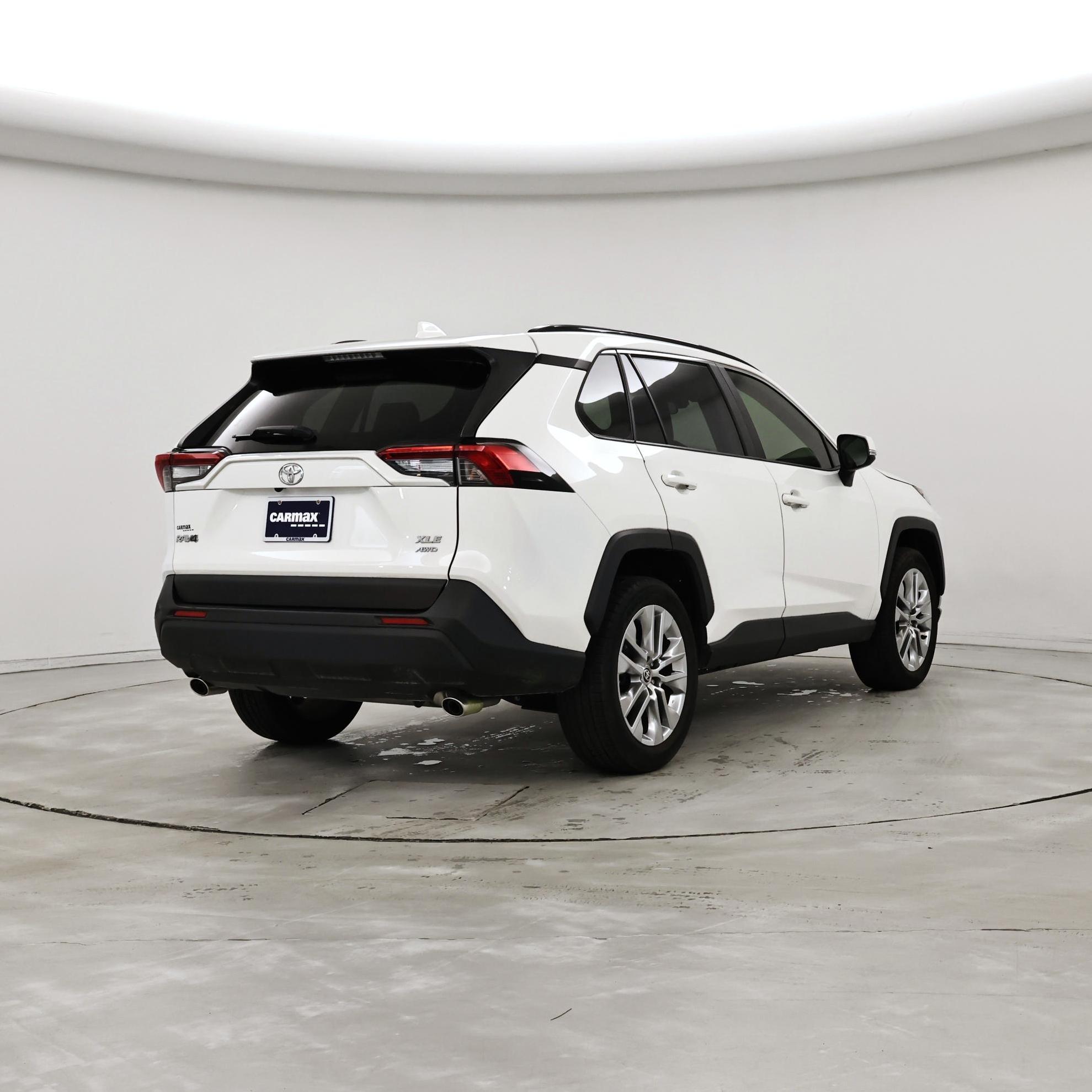 Thumbnail: 2020 Toyota RAV4 - 8