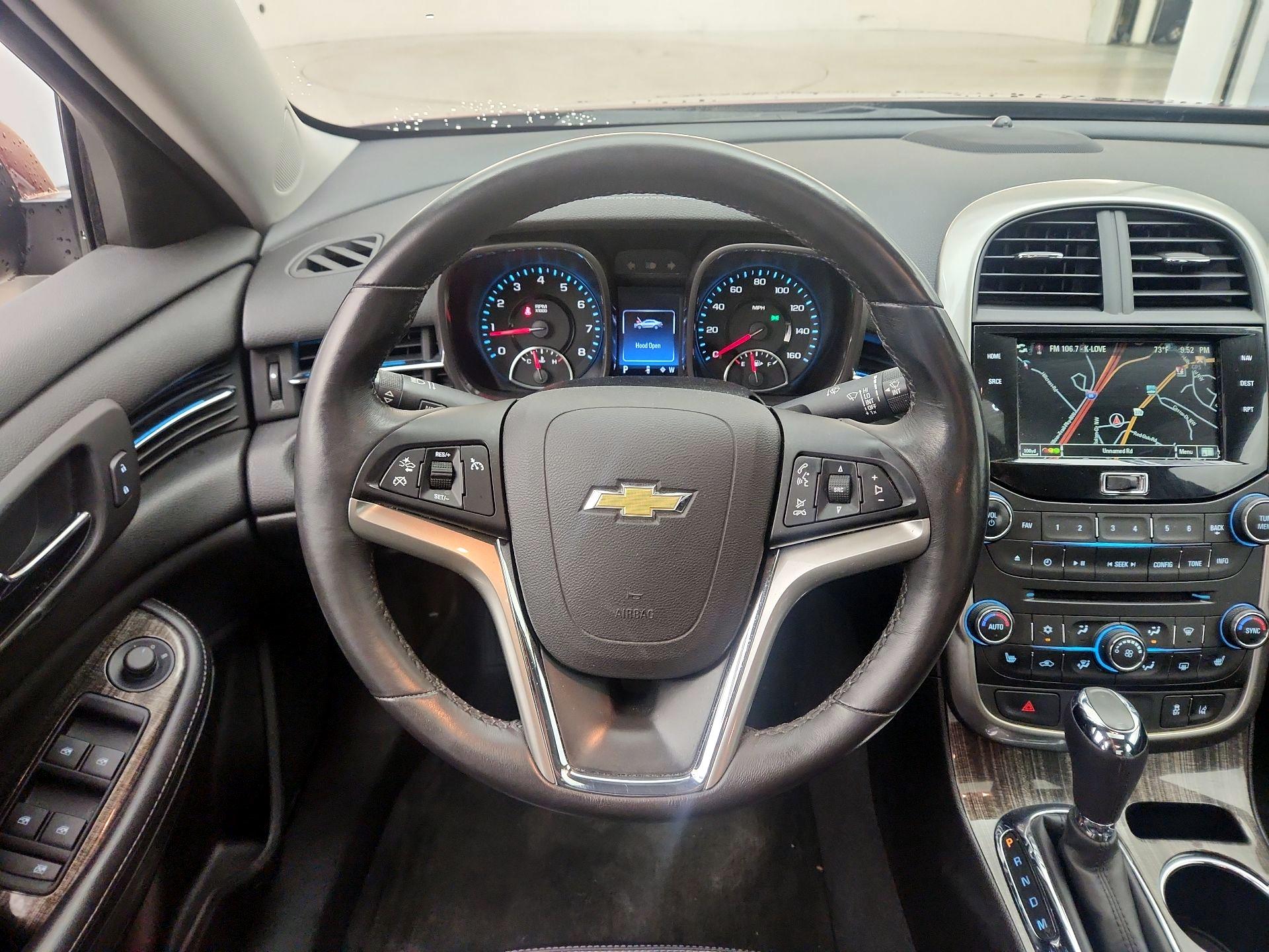 Thumbnail: 2015 Chevrolet Malibu - 10