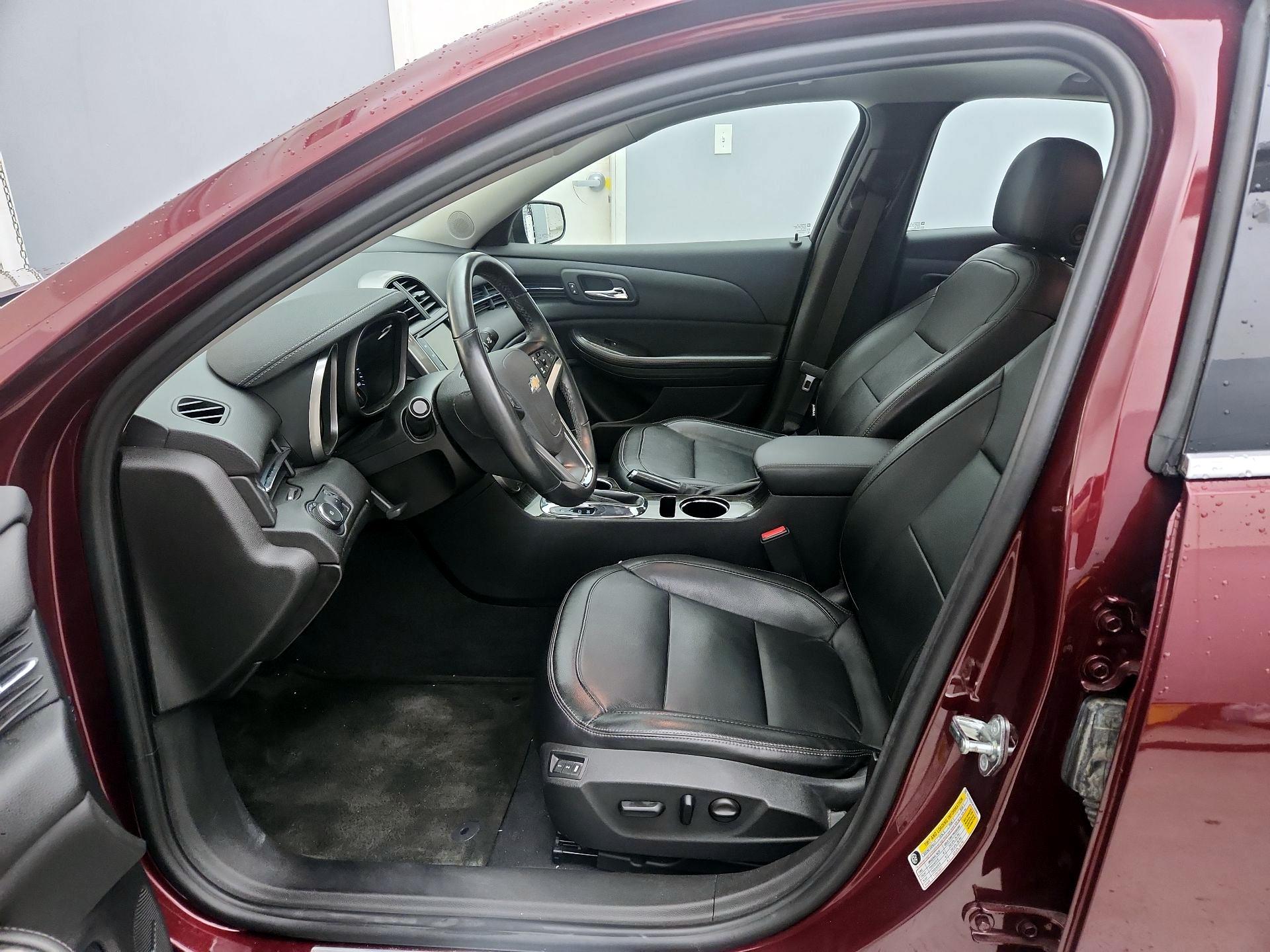 Thumbnail: 2015 Chevrolet Malibu - 11