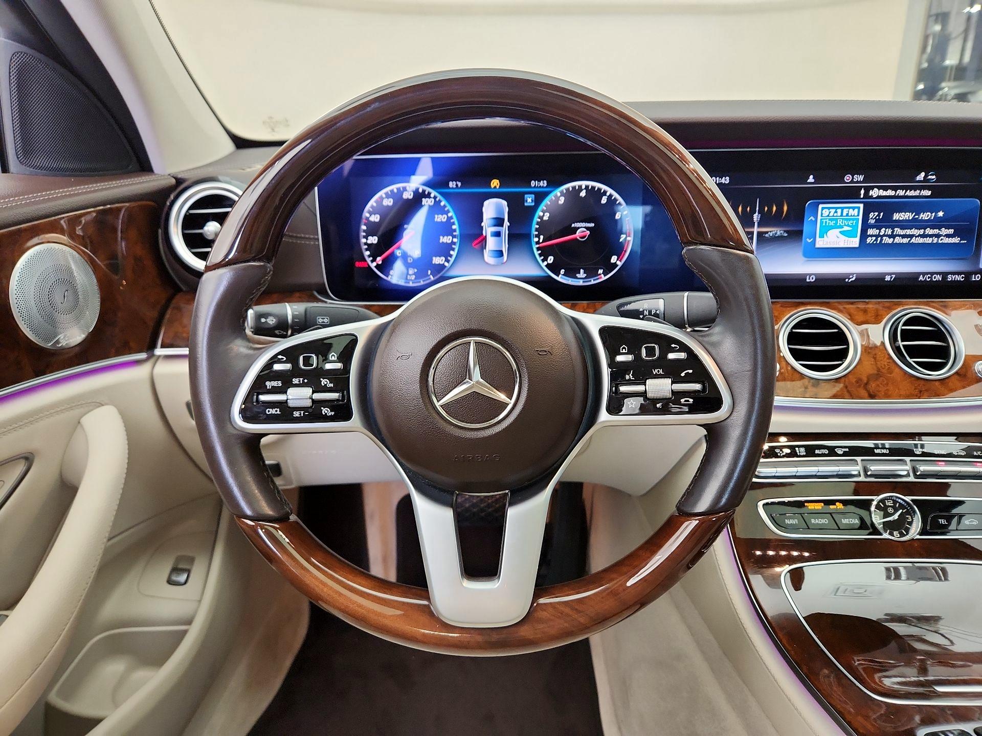 Thumbnail: 2020 Mercedes-Benz E-Class - 10