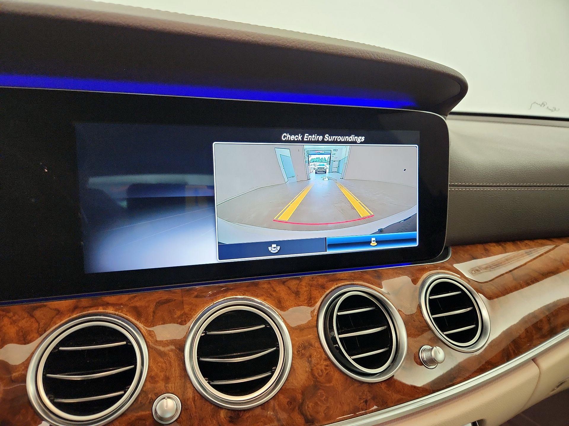 Thumbnail: 2020 Mercedes-Benz E-Class - 14