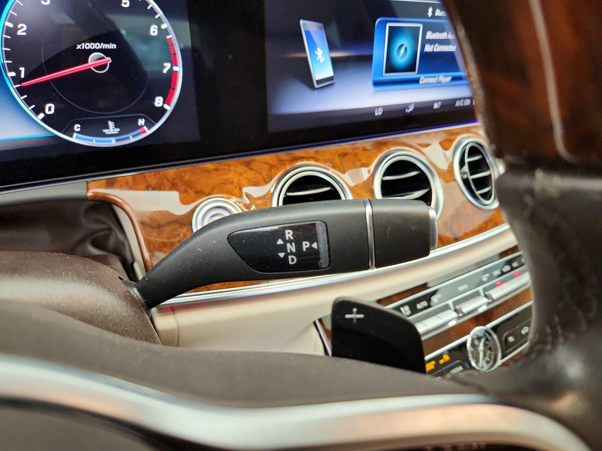 Thumbnail: 2020 Mercedes-Benz E-Class - 17