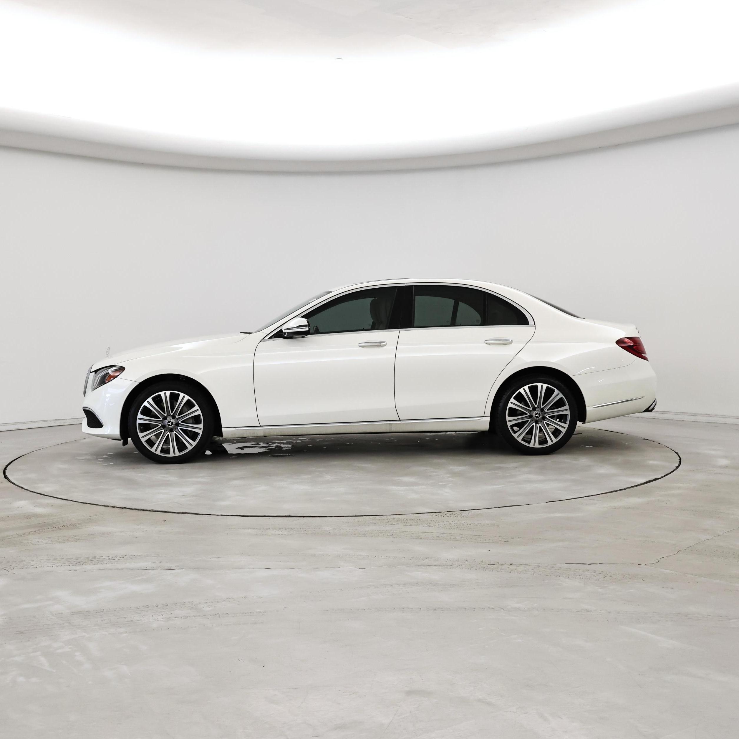 Thumbnail: 2020 Mercedes-Benz E-Class - 3