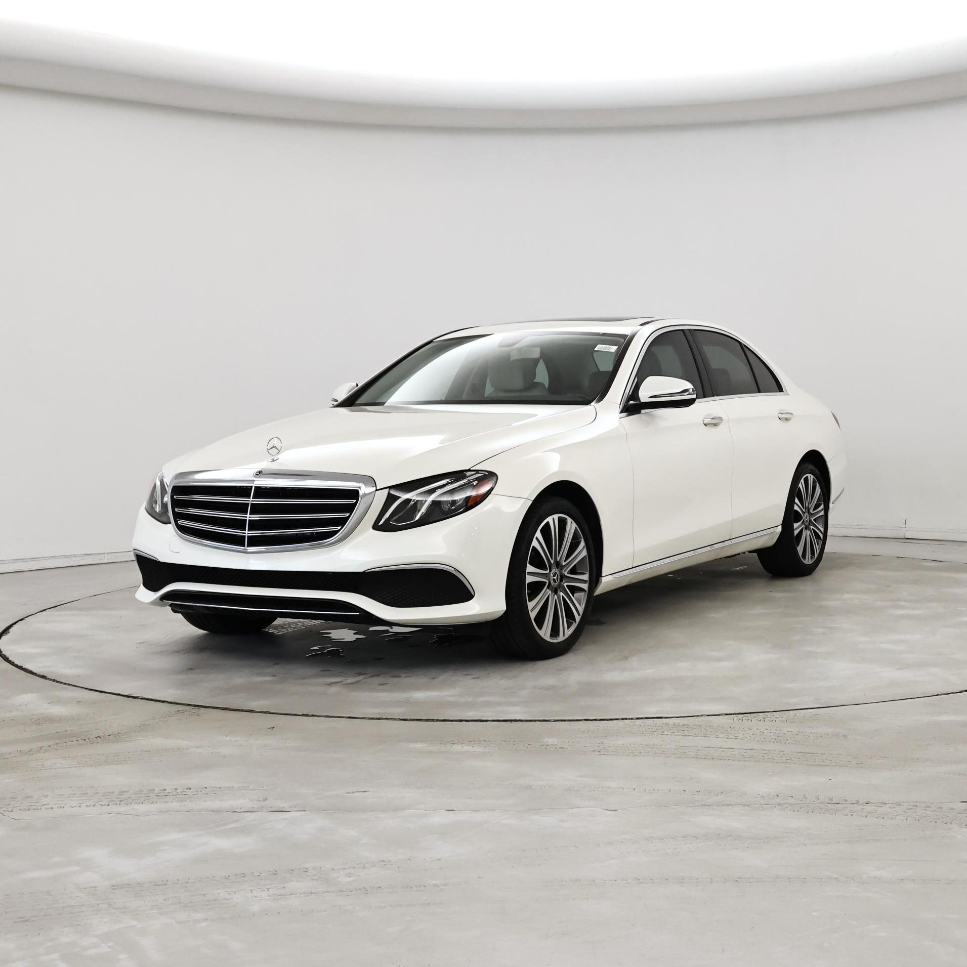 Thumbnail: 2020 Mercedes-Benz E-Class - 4