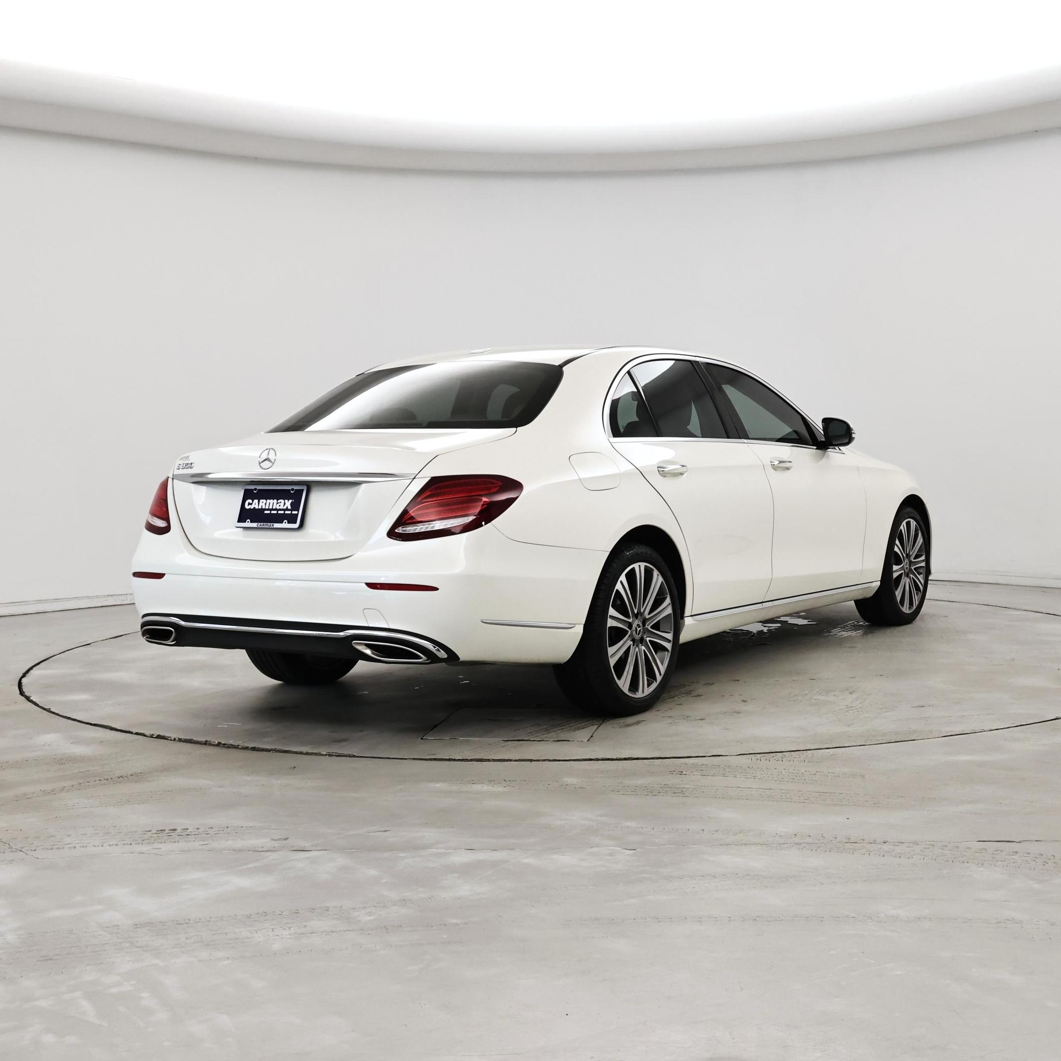 Thumbnail: 2020 Mercedes-Benz E-Class - 8