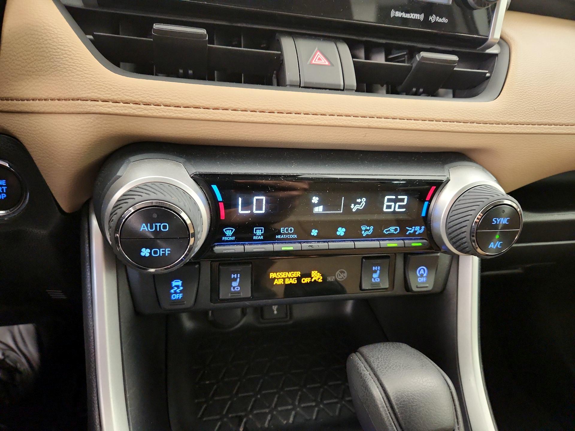 Thumbnail: 2022 Toyota RAV4 - 16