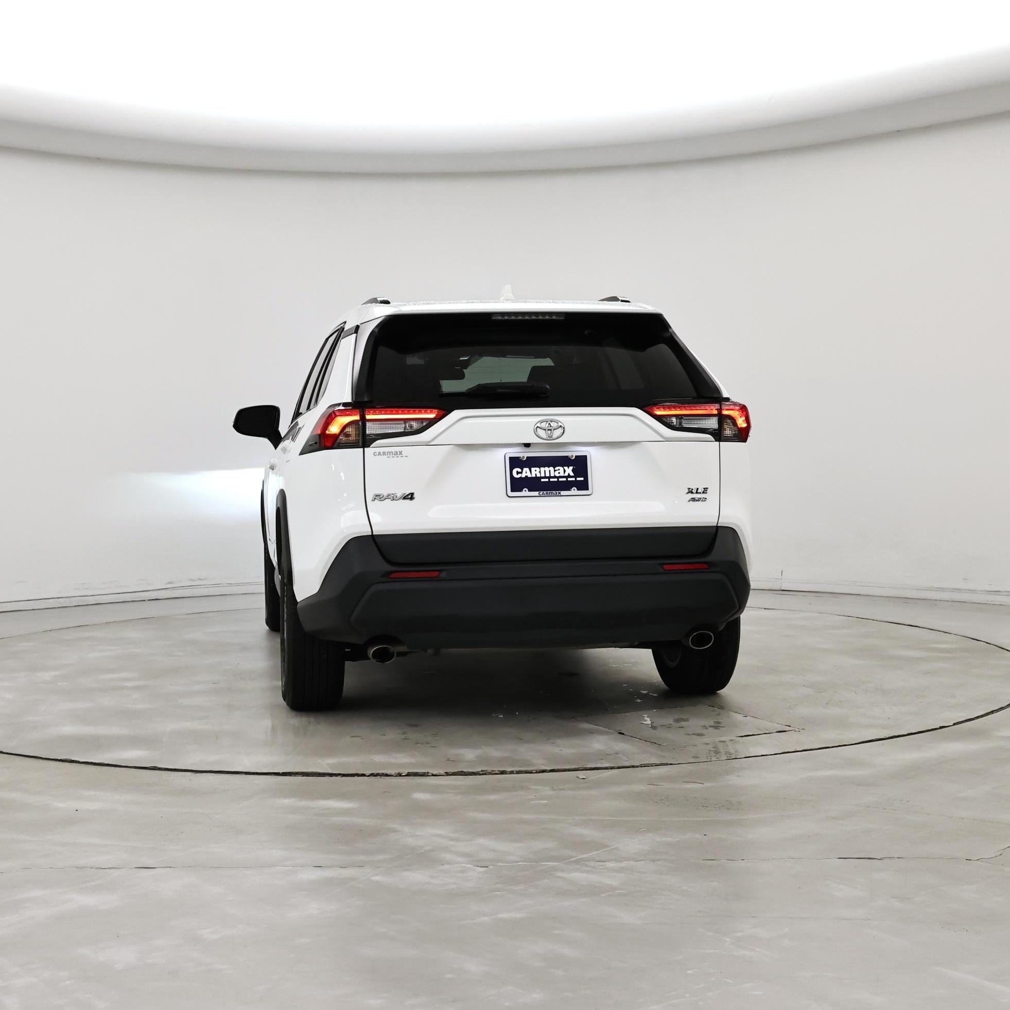 Thumbnail: 2022 Toyota RAV4 - 6