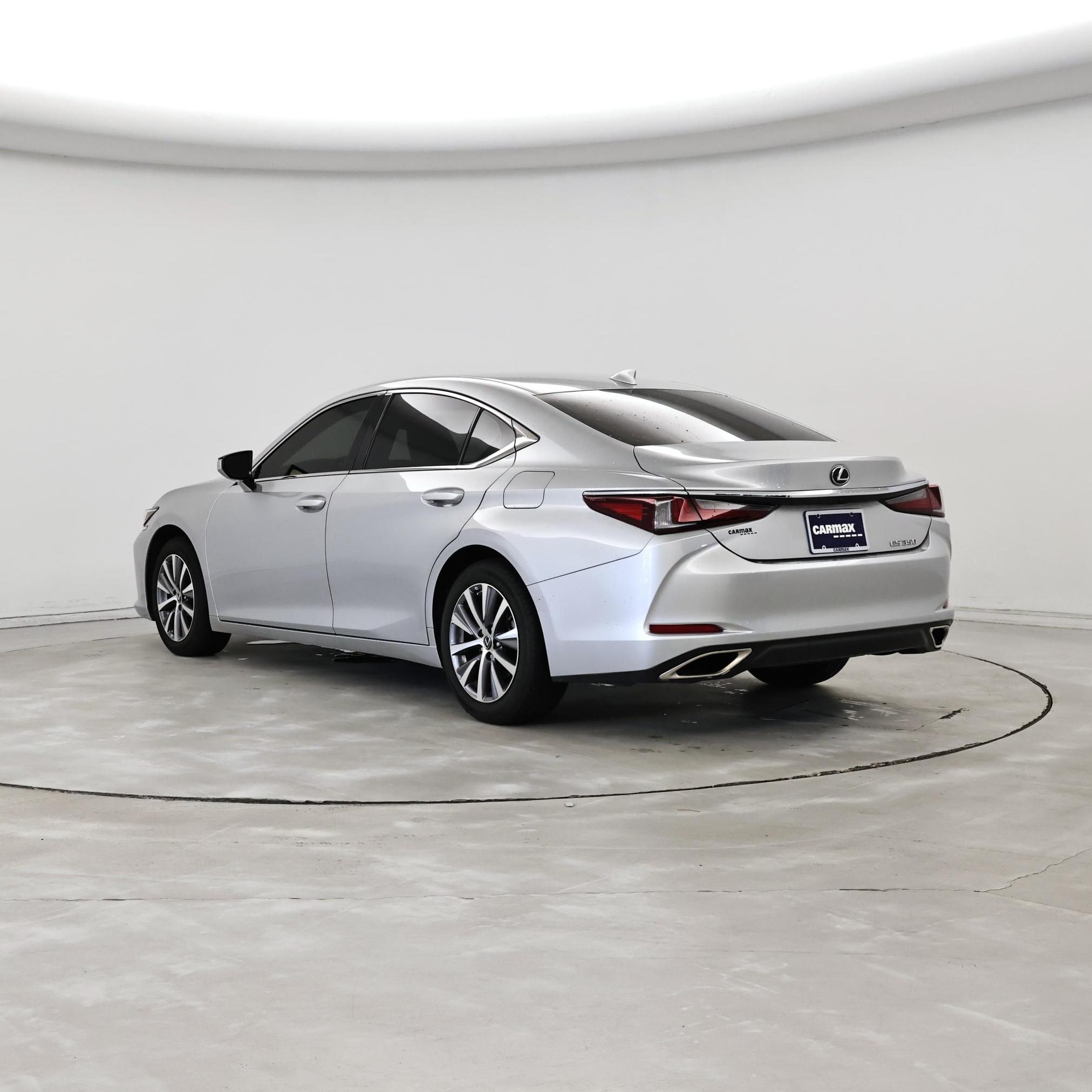 Thumbnail: 2021 Lexus ES - 2