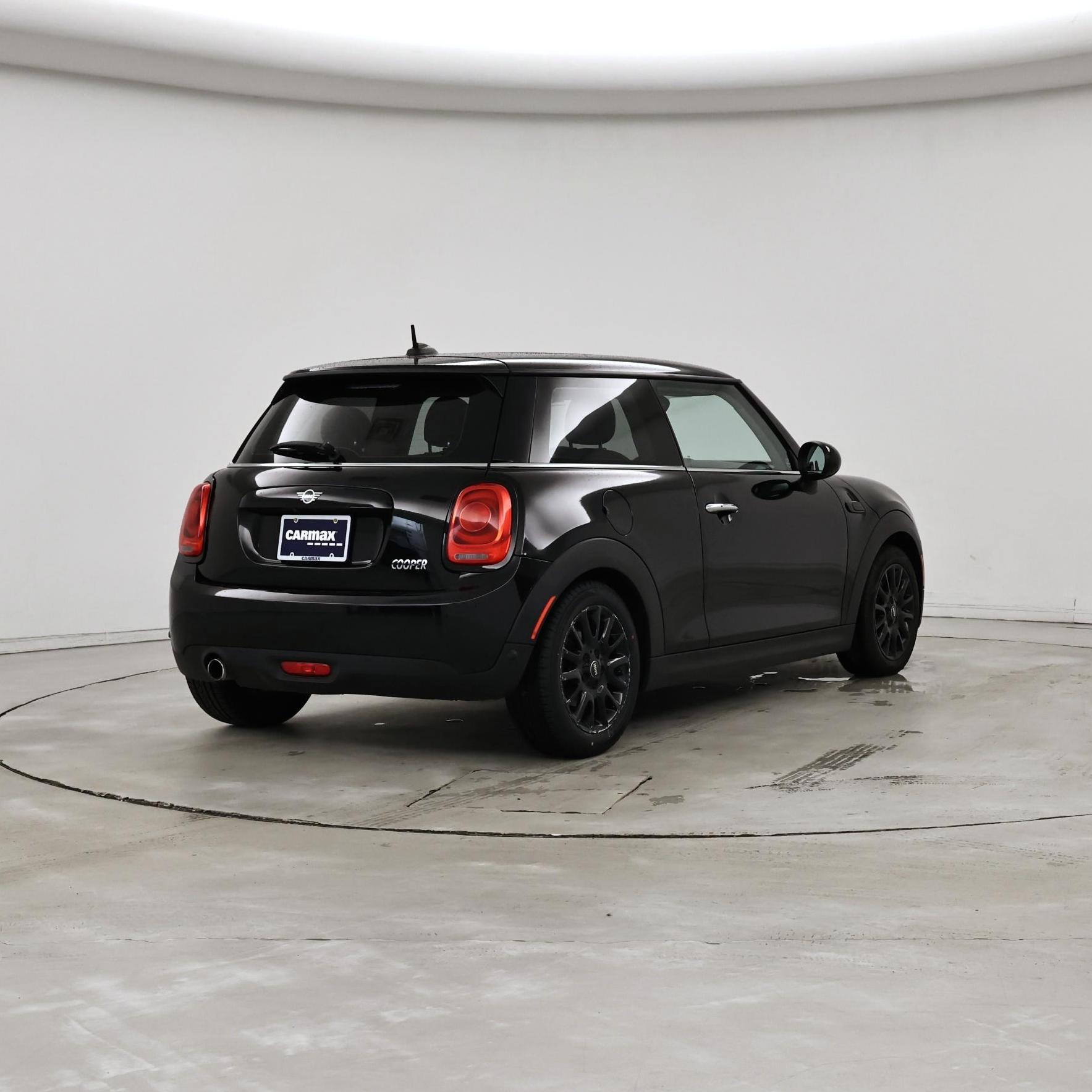 Thumbnail: 2019 MINI Cooper Hardtop - 8
