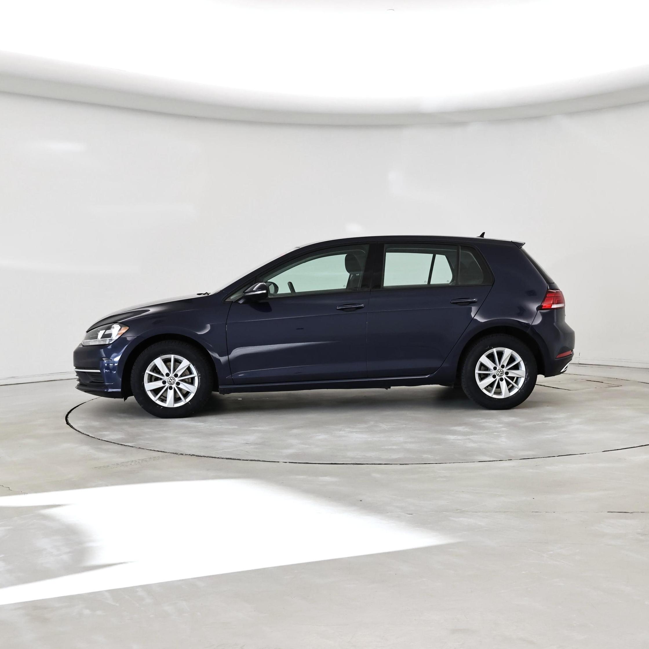 Thumbnail: 2018 Volkswagen Golf - 3