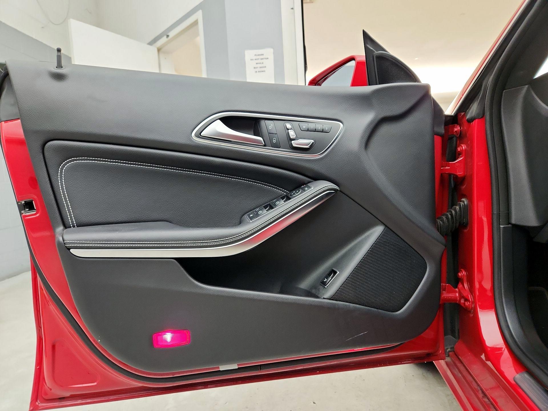 Thumbnail: 2019 Mercedes-Benz CLA - 12