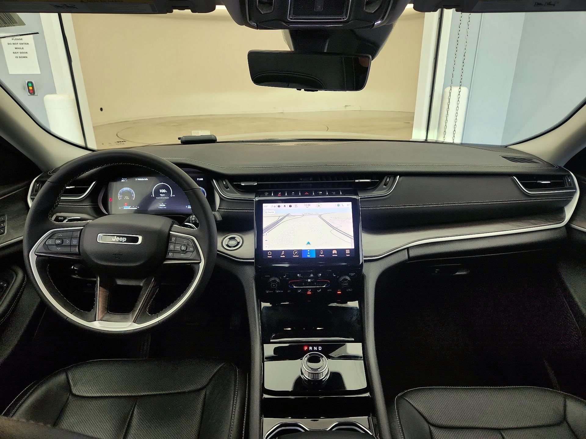 Thumbnail: 2023 Jeep Grand Cherokee - 9