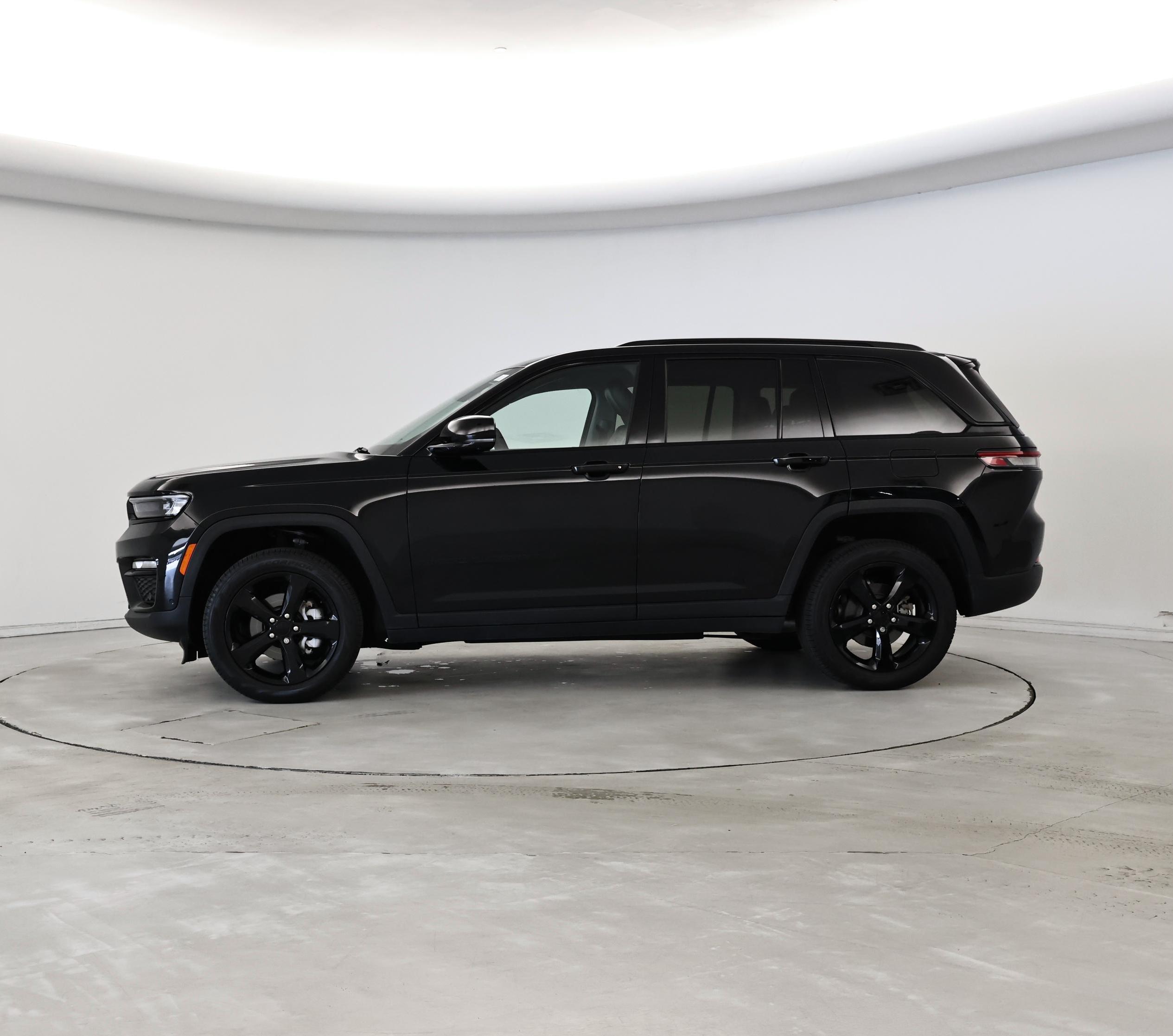 Thumbnail: 2023 Jeep Grand Cherokee - 3