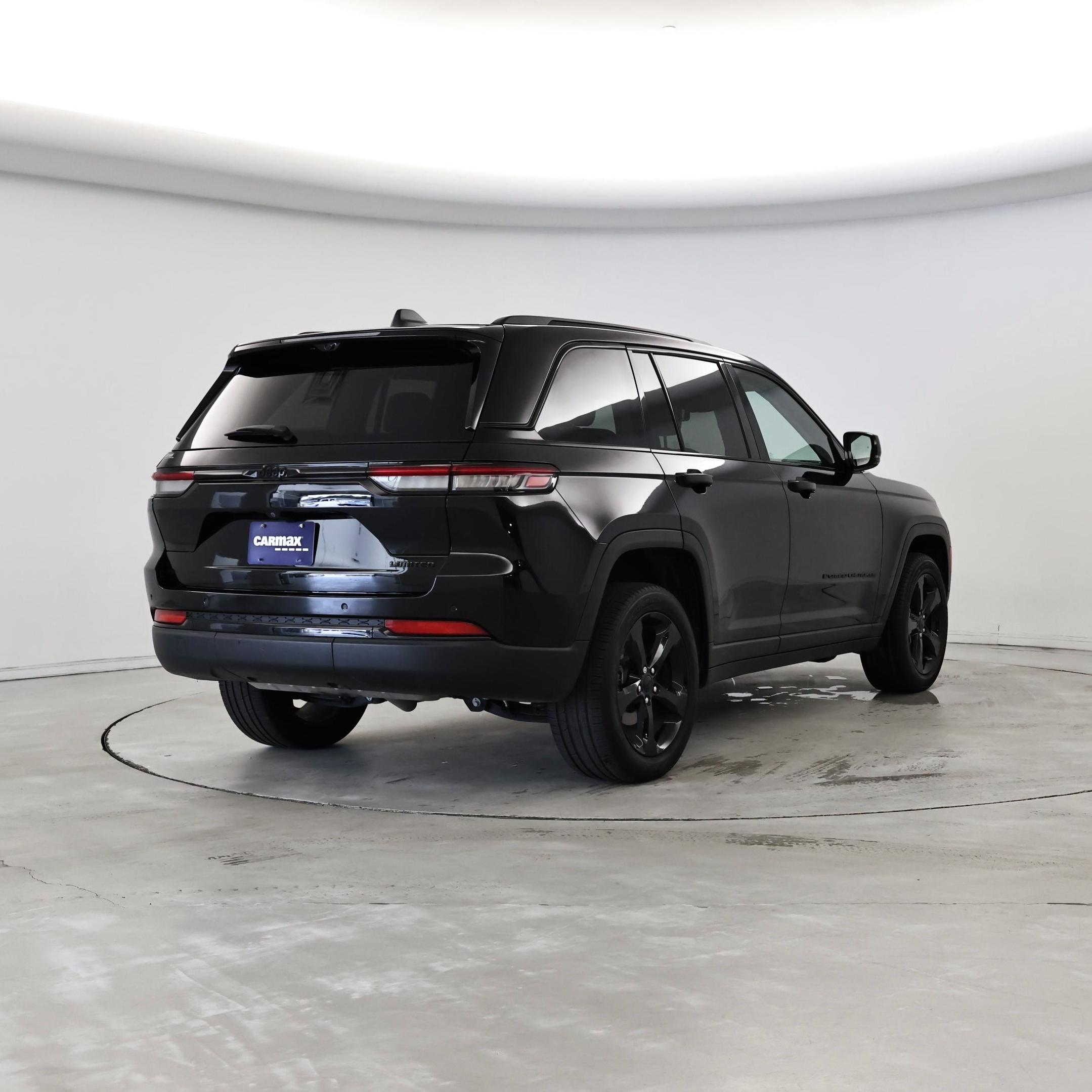 Thumbnail: 2023 Jeep Grand Cherokee - 8