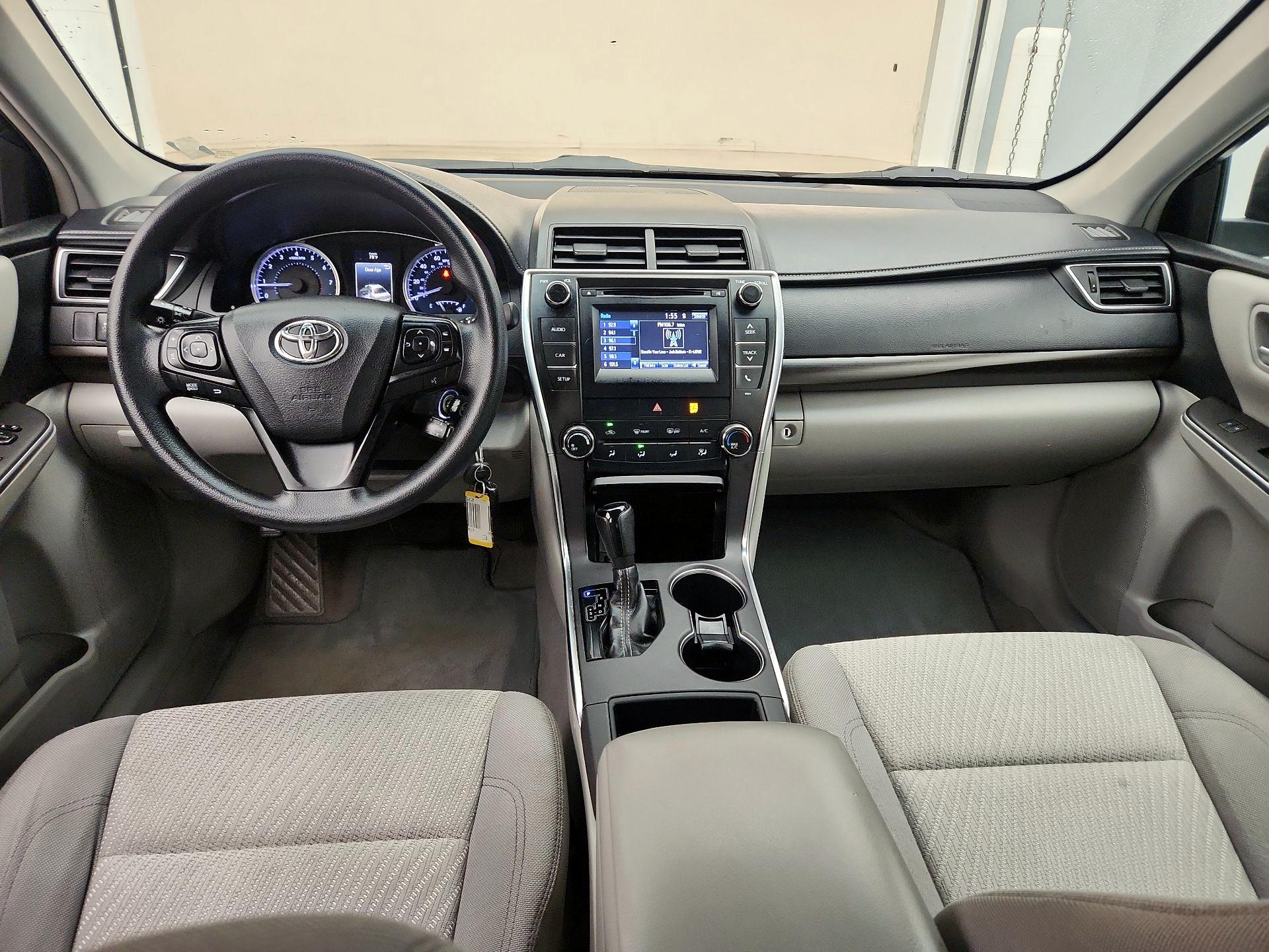 Thumbnail: 2016 Toyota Camry - 9
