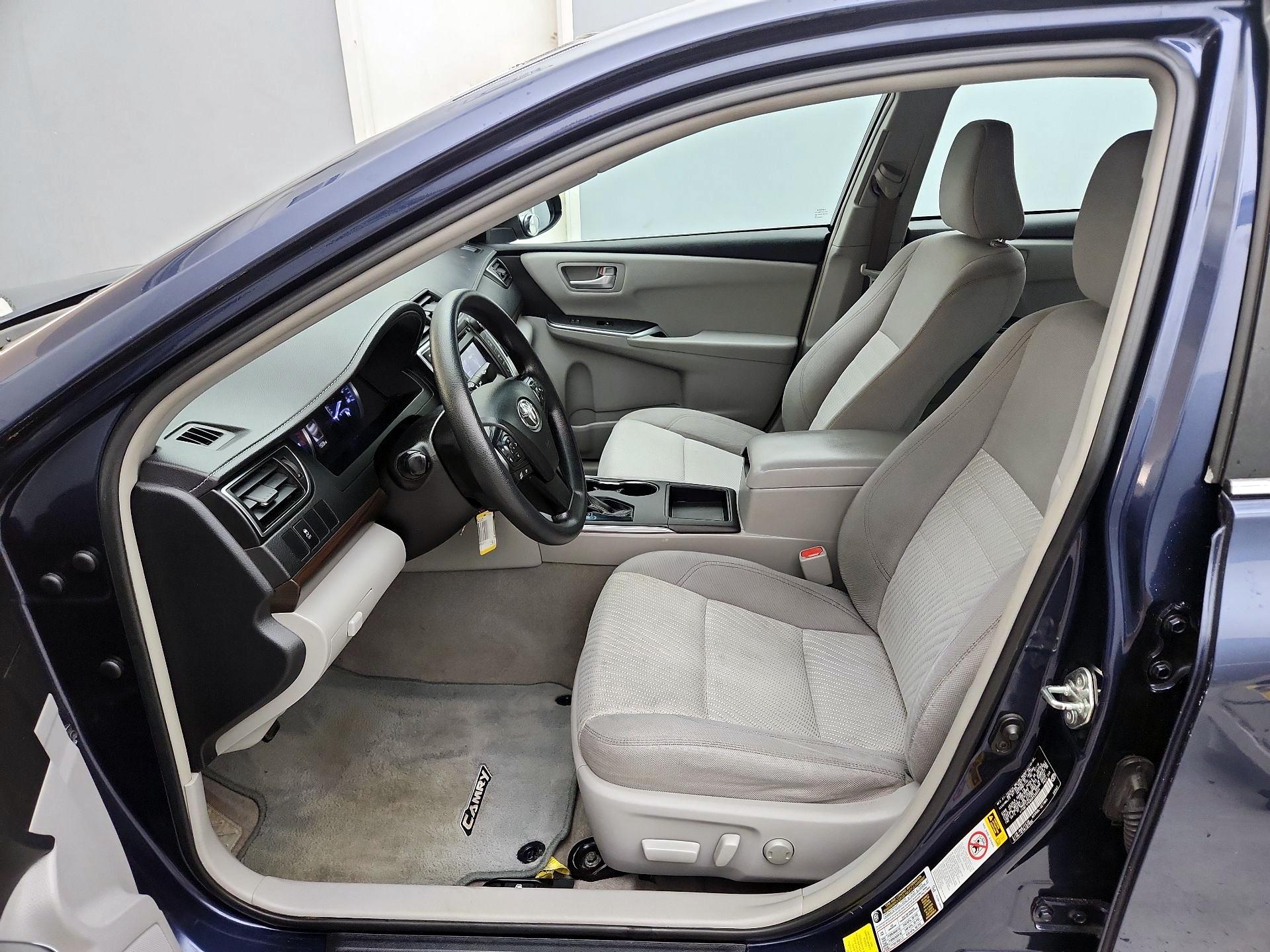 Thumbnail: 2016 Toyota Camry - 11