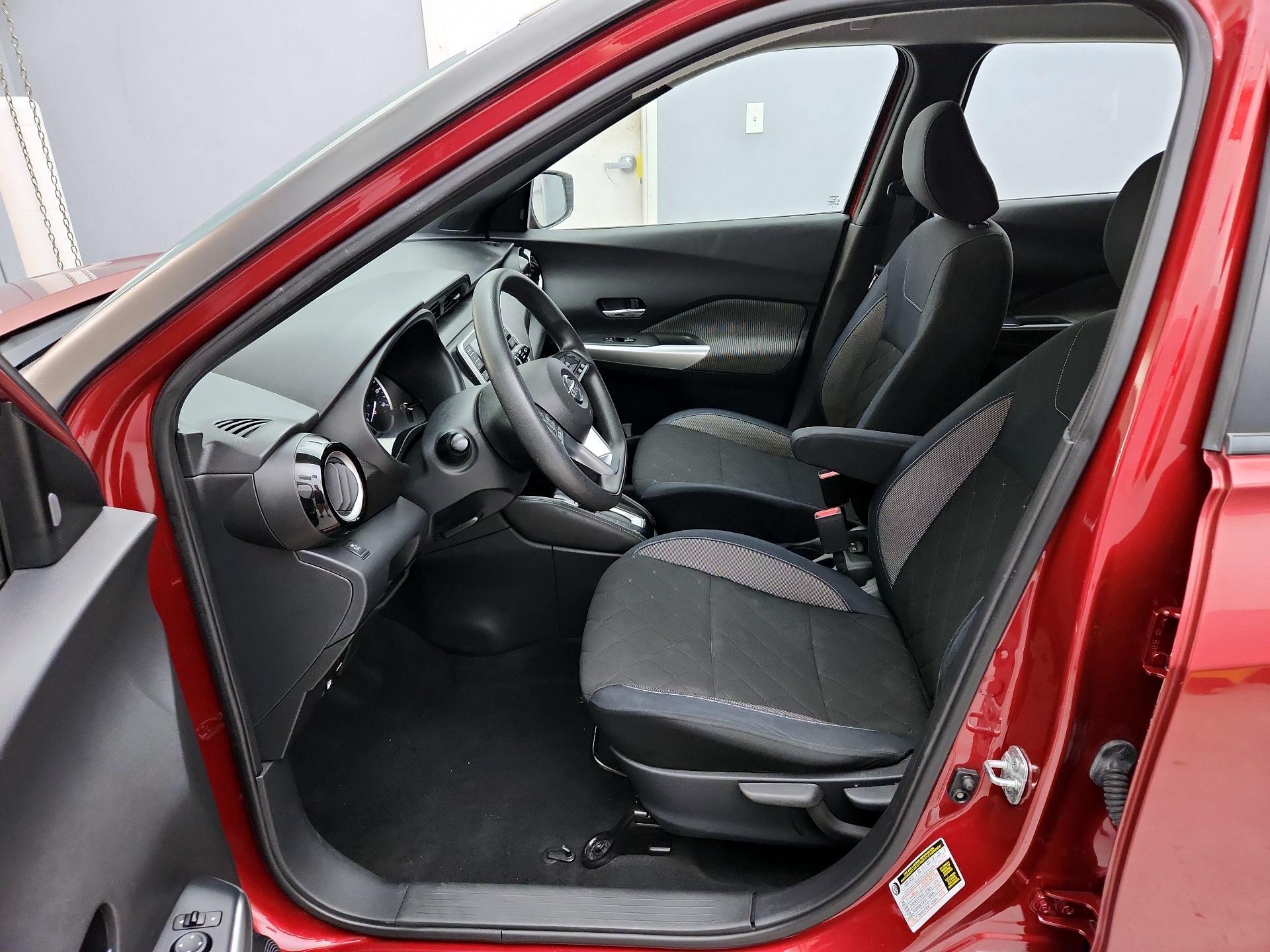 Thumbnail: 2018 Nissan Kicks - 11