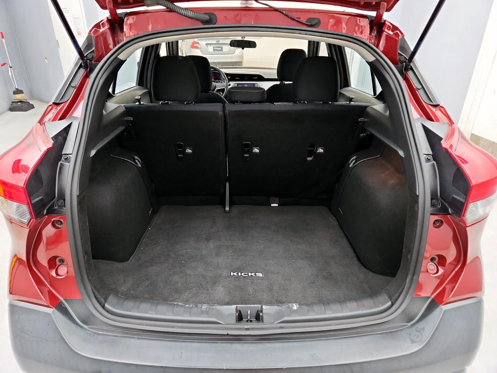 Thumbnail: 2018 Nissan Kicks - 20