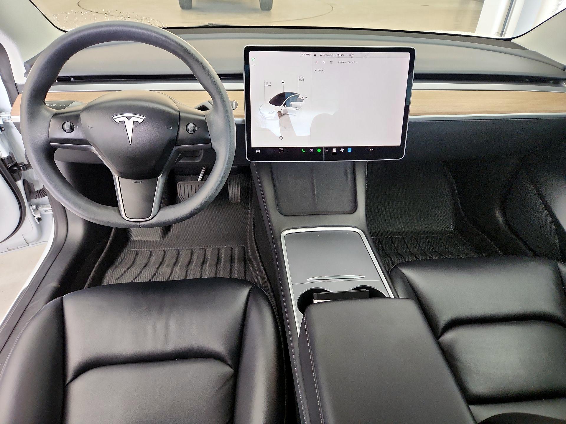 Thumbnail: 2023 Tesla Model 3 - 9