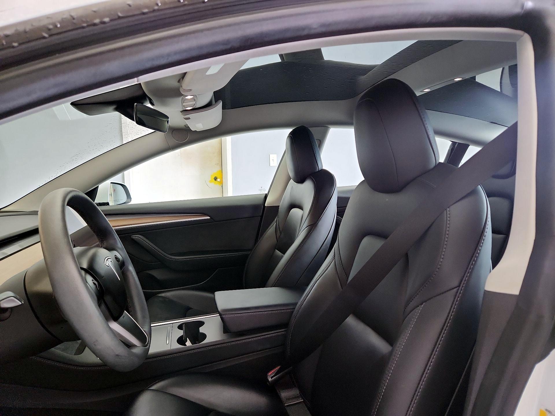Thumbnail: 2023 Tesla Model 3 - 18