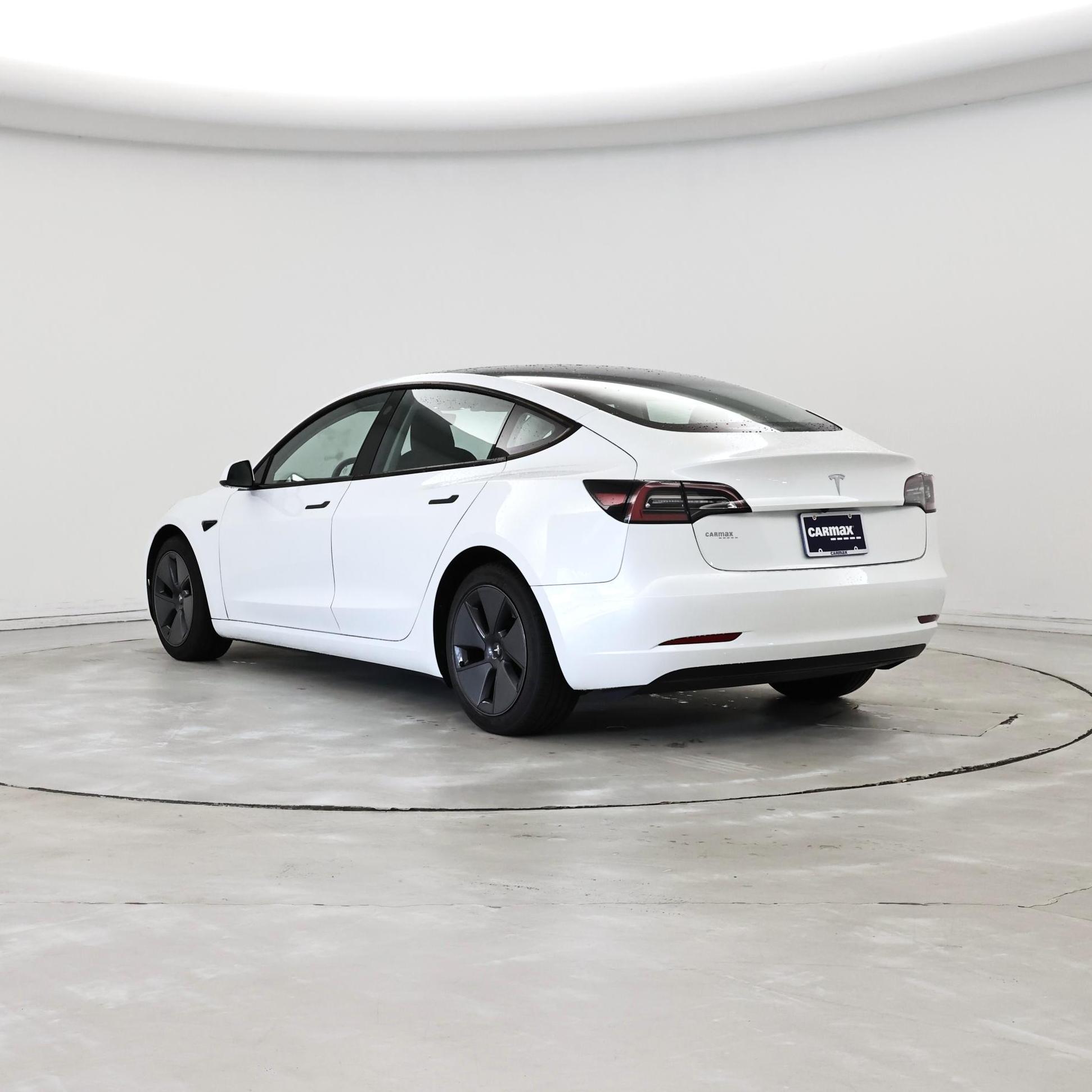 Thumbnail: 2023 Tesla Model 3 - 2