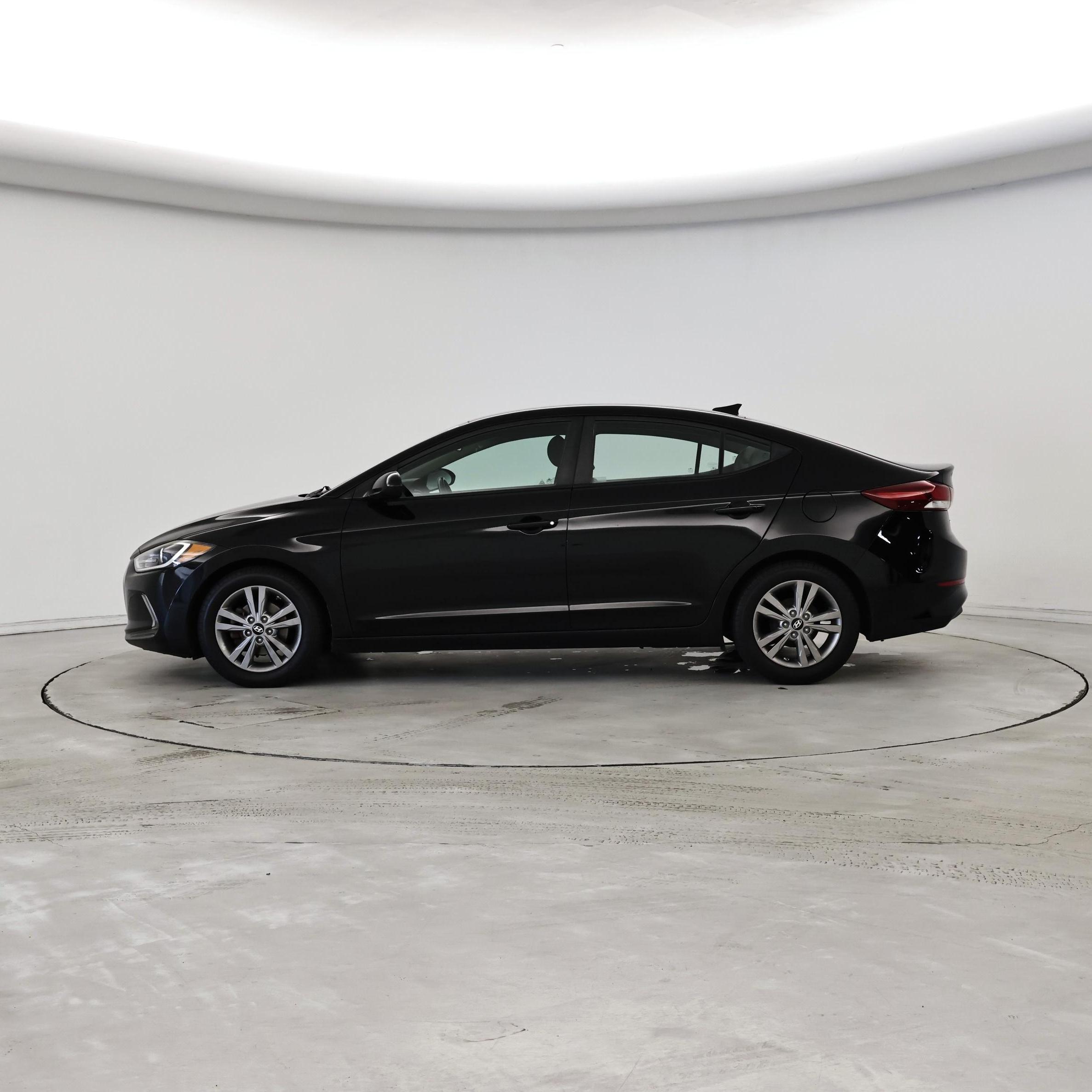 Thumbnail: 2017 Hyundai Elantra - 3