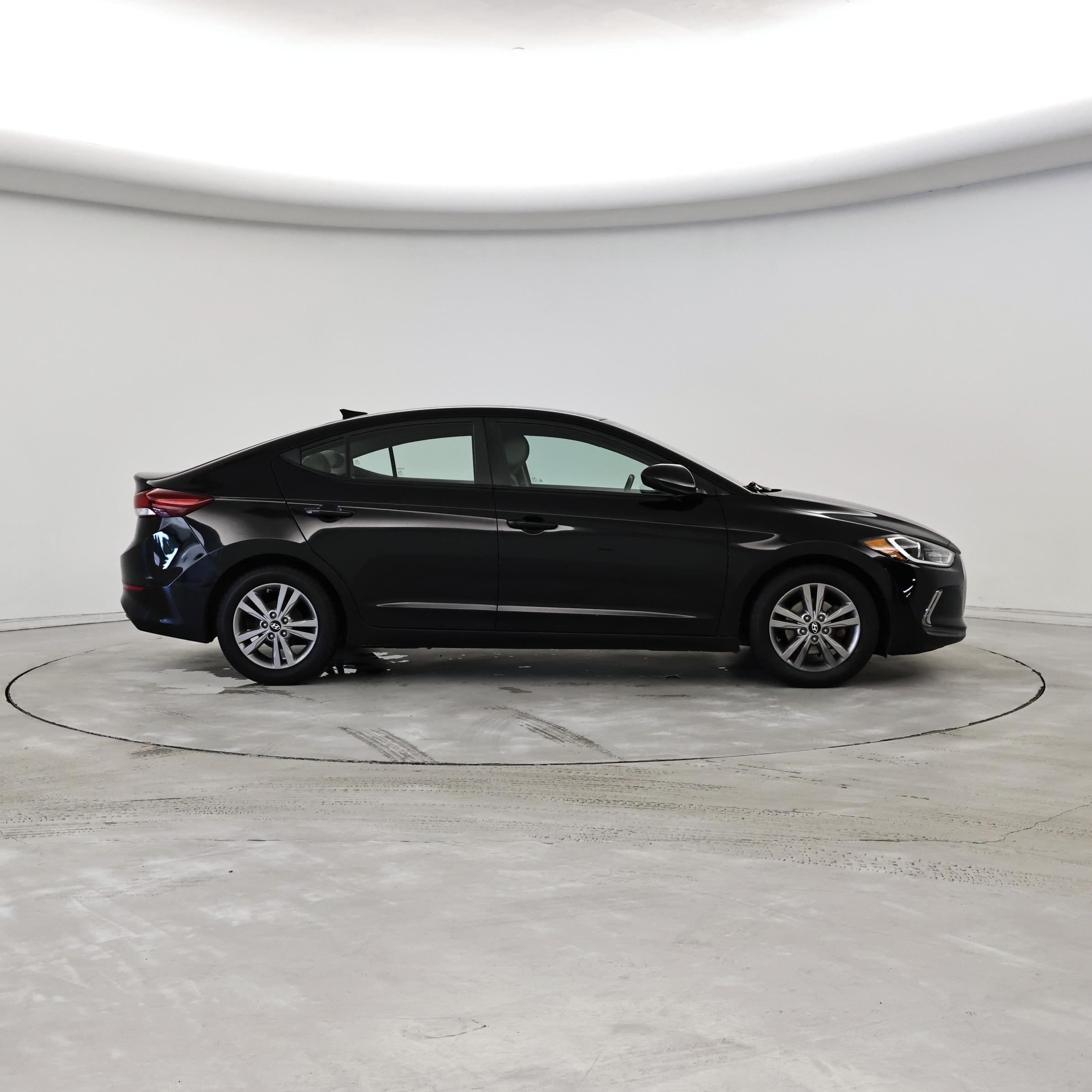 Thumbnail: 2017 Hyundai Elantra - 7