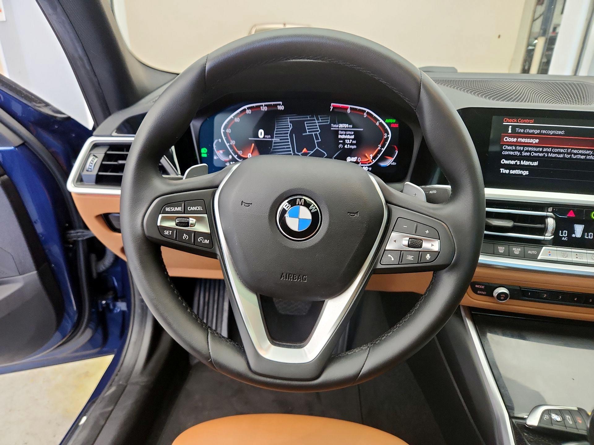 Thumbnail: 2022 BMW 3 Series - 10