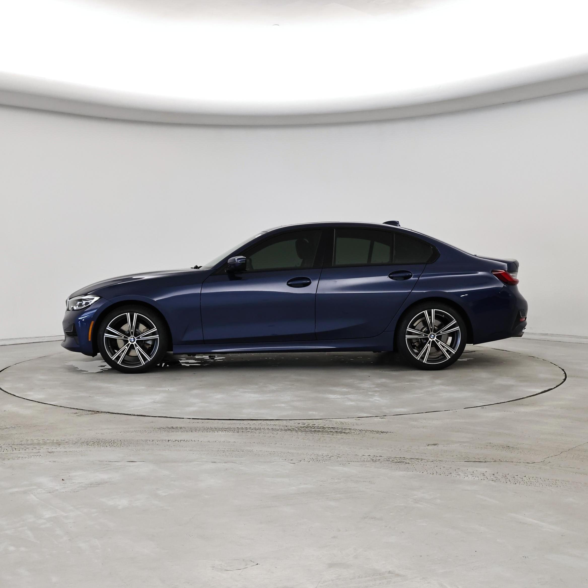 Thumbnail: 2022 BMW 3 Series - 3