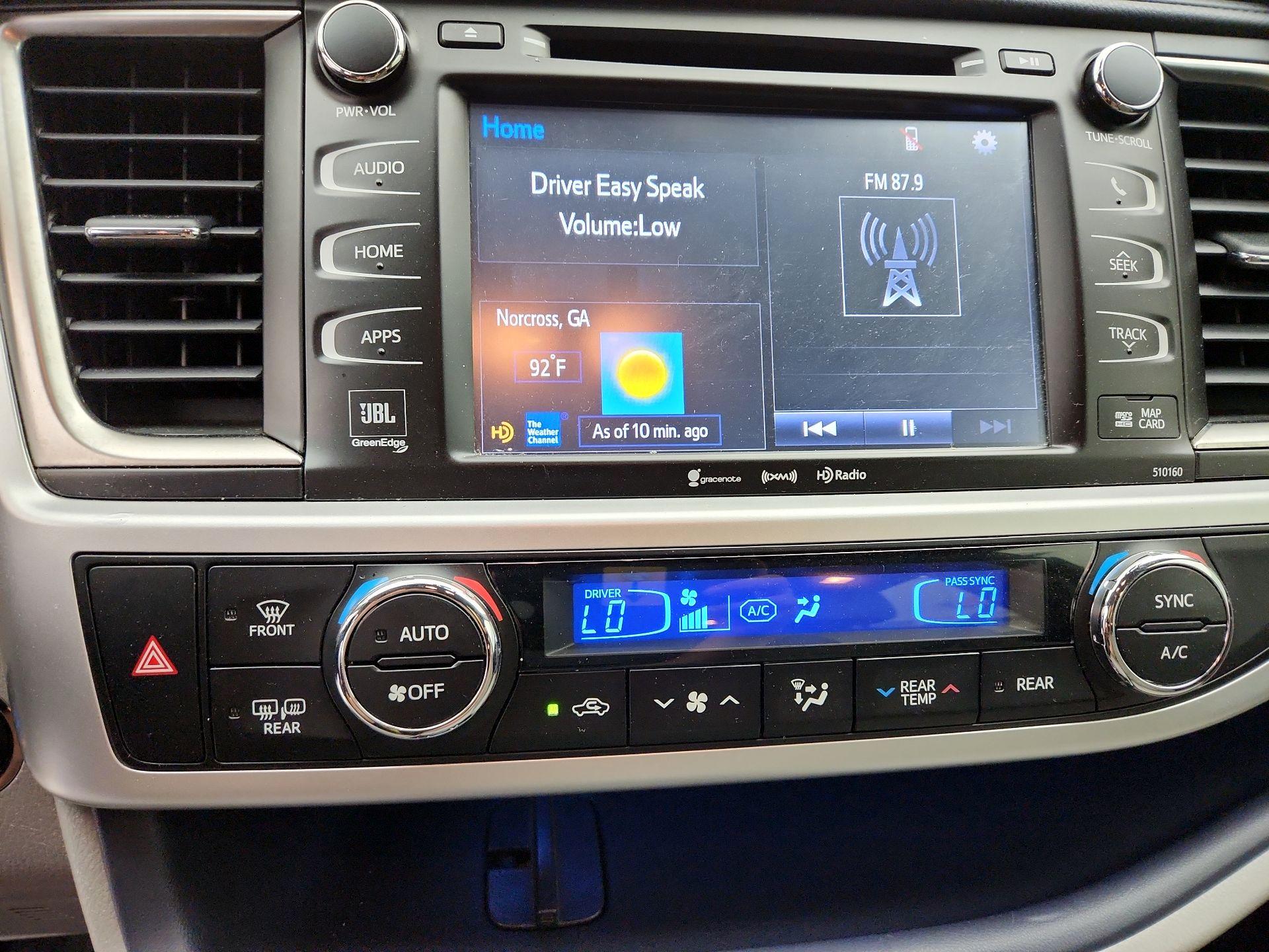 Thumbnail: 2016 Toyota Highlander - 16