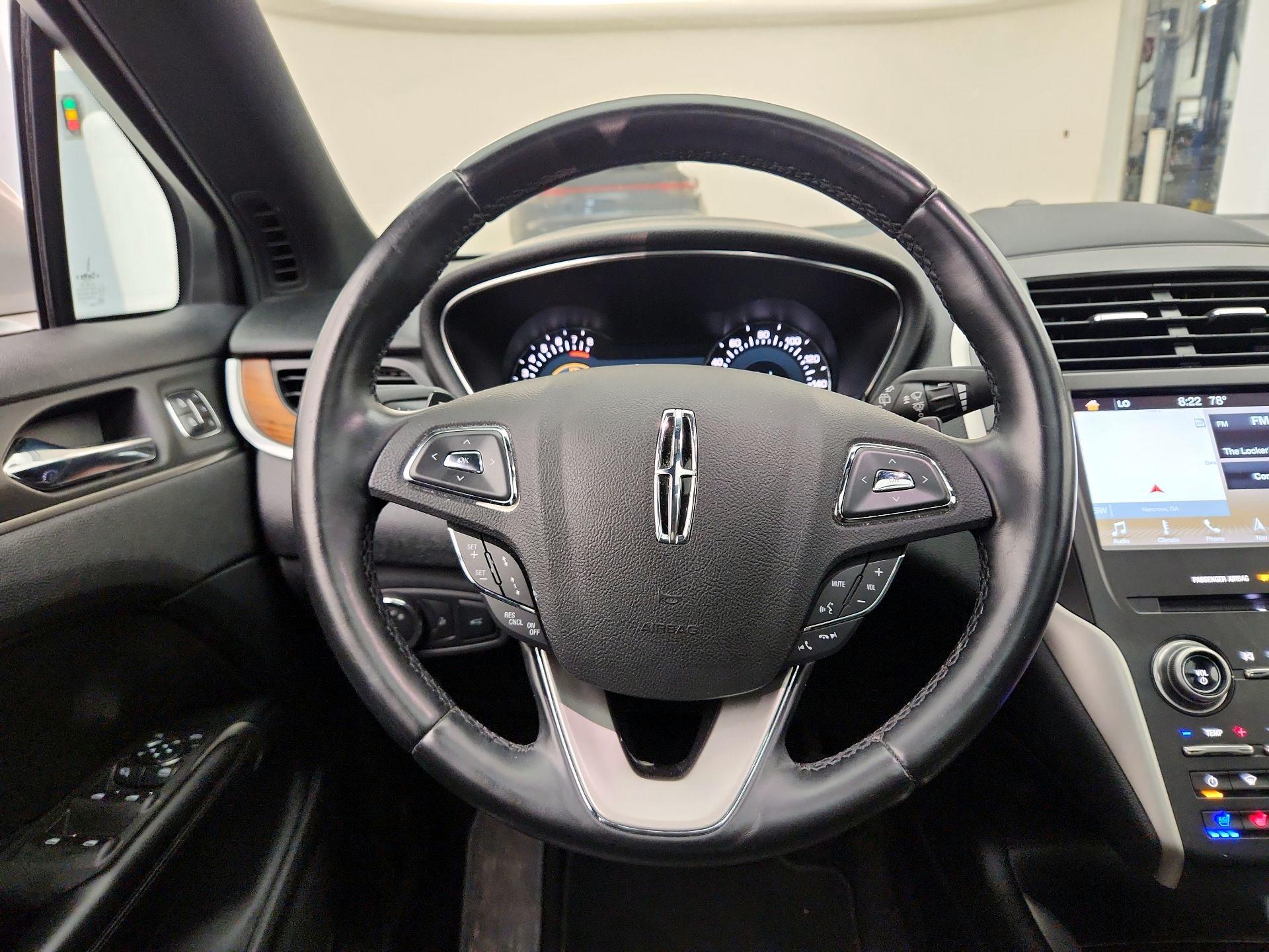 Thumbnail: 2017 Lincoln MKC - 10