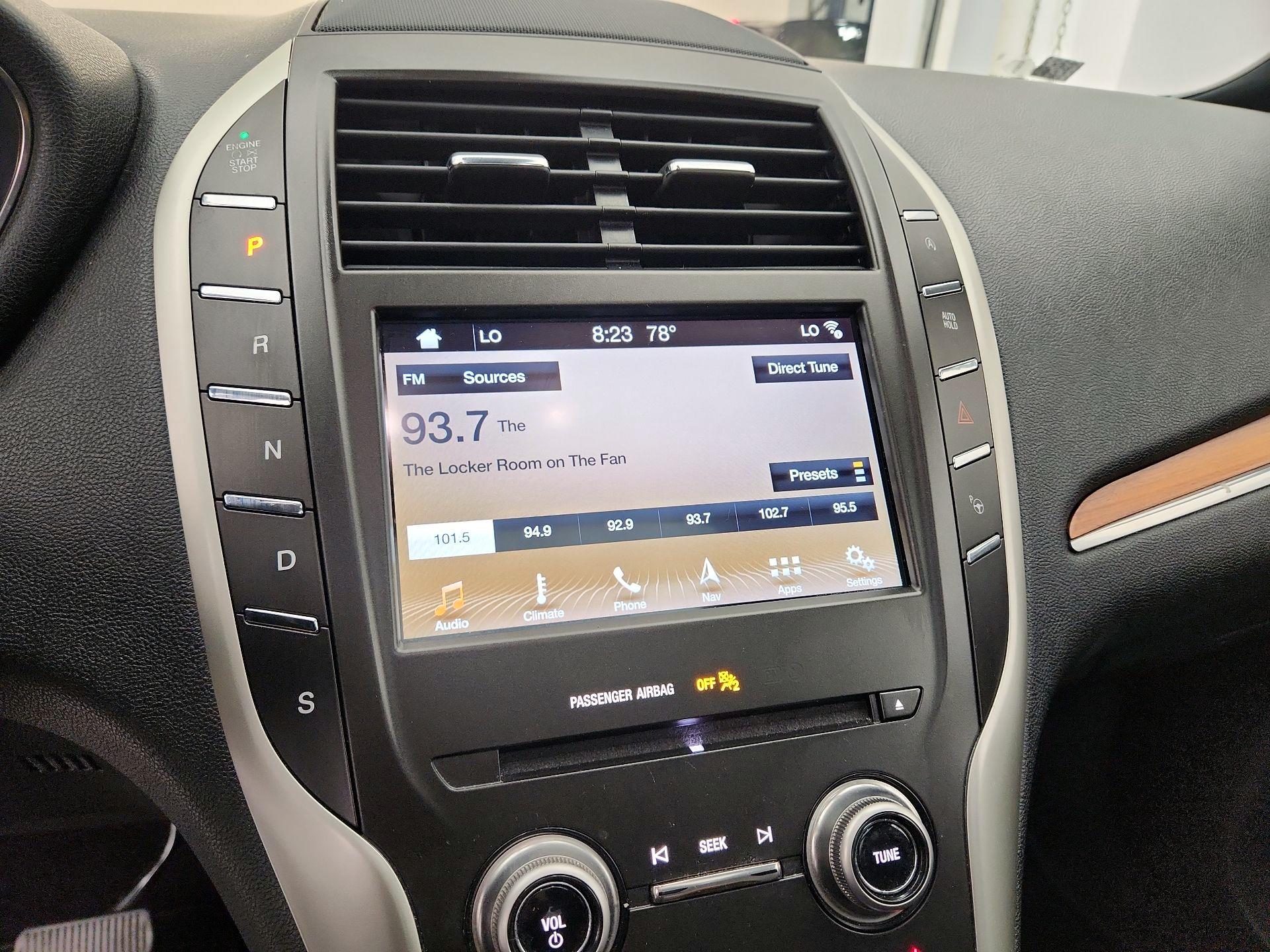 Thumbnail: 2017 Lincoln MKC - 16