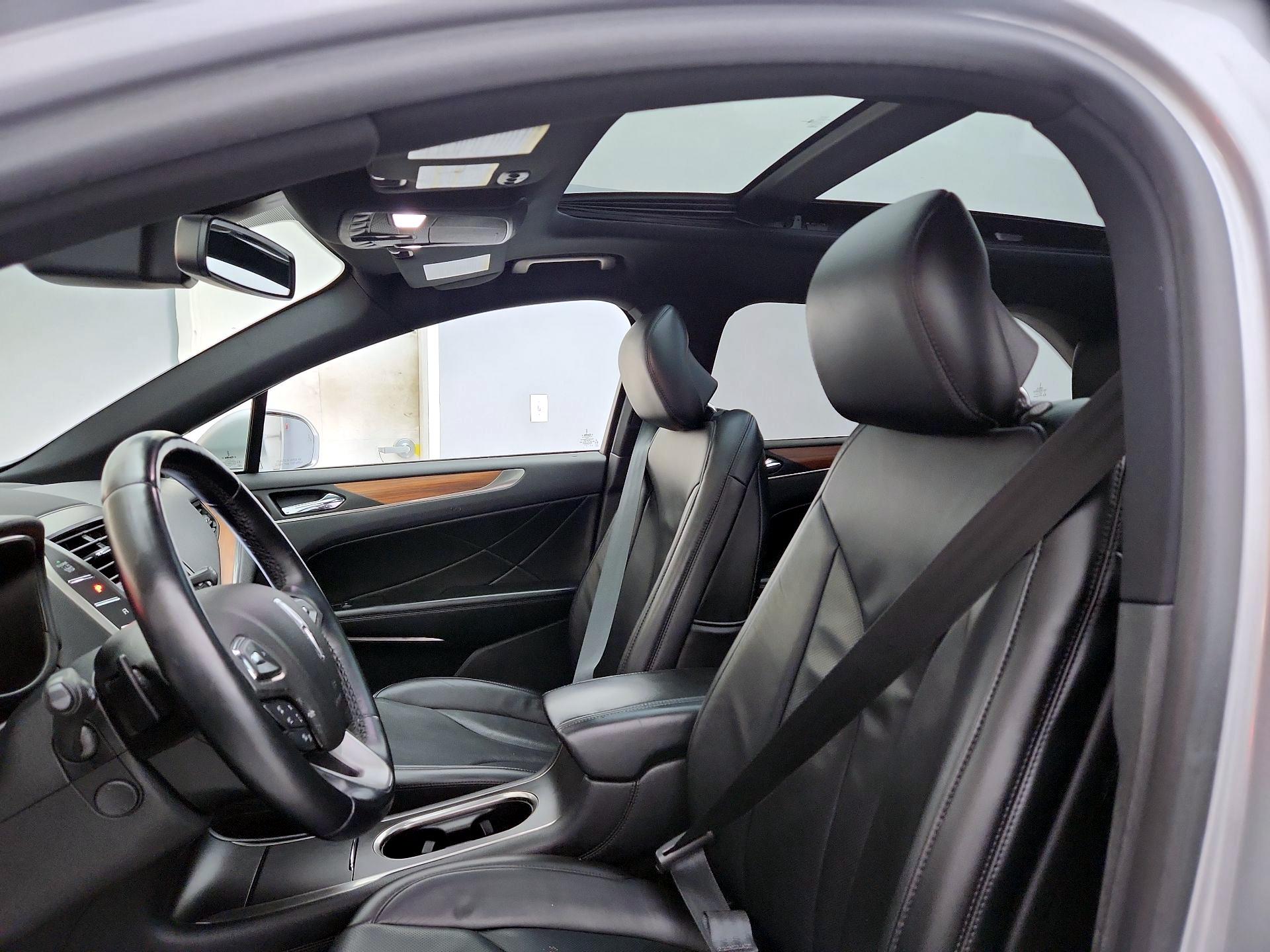 Thumbnail: 2017 Lincoln MKC - 20