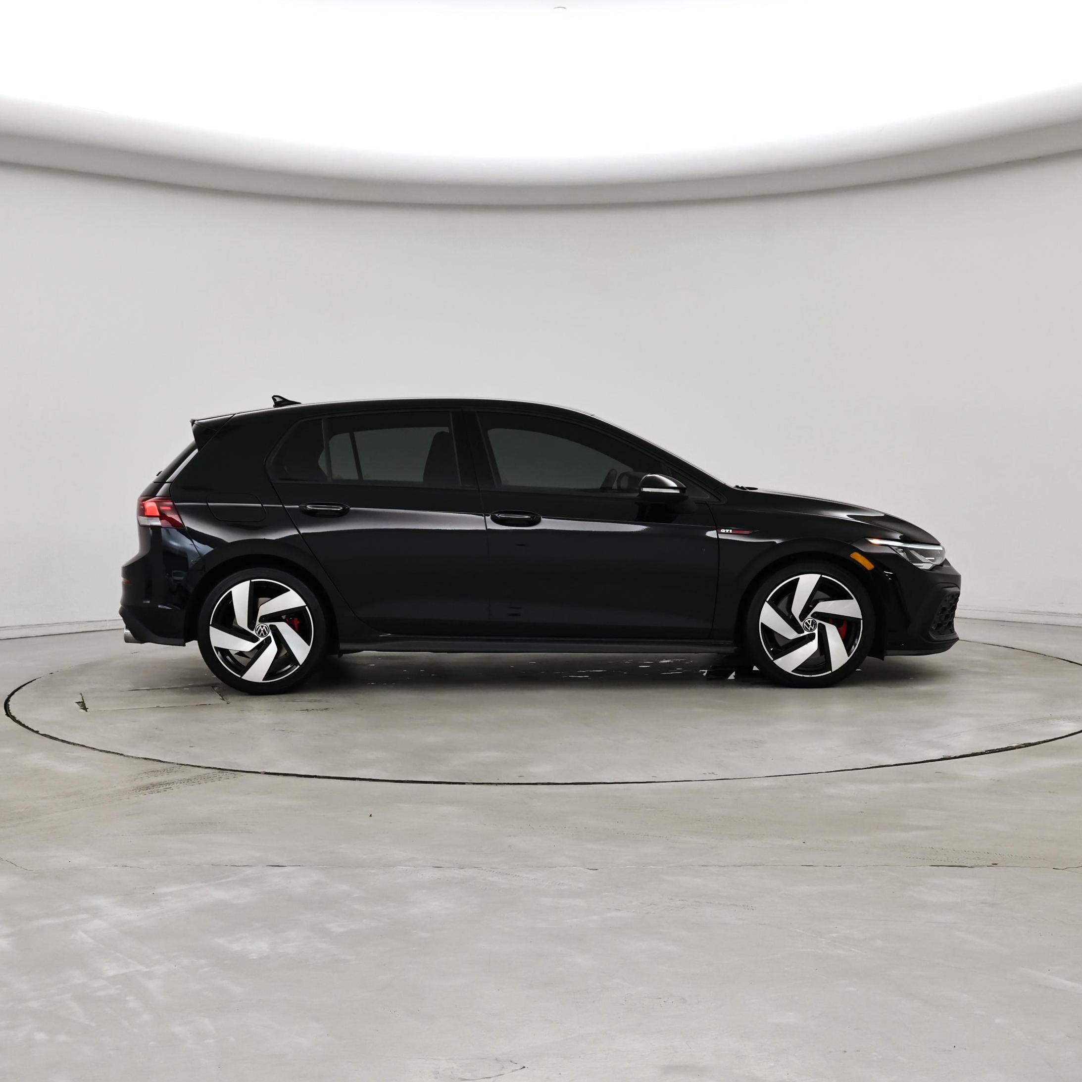 Thumbnail: 2022 Volkswagen Golf - 7