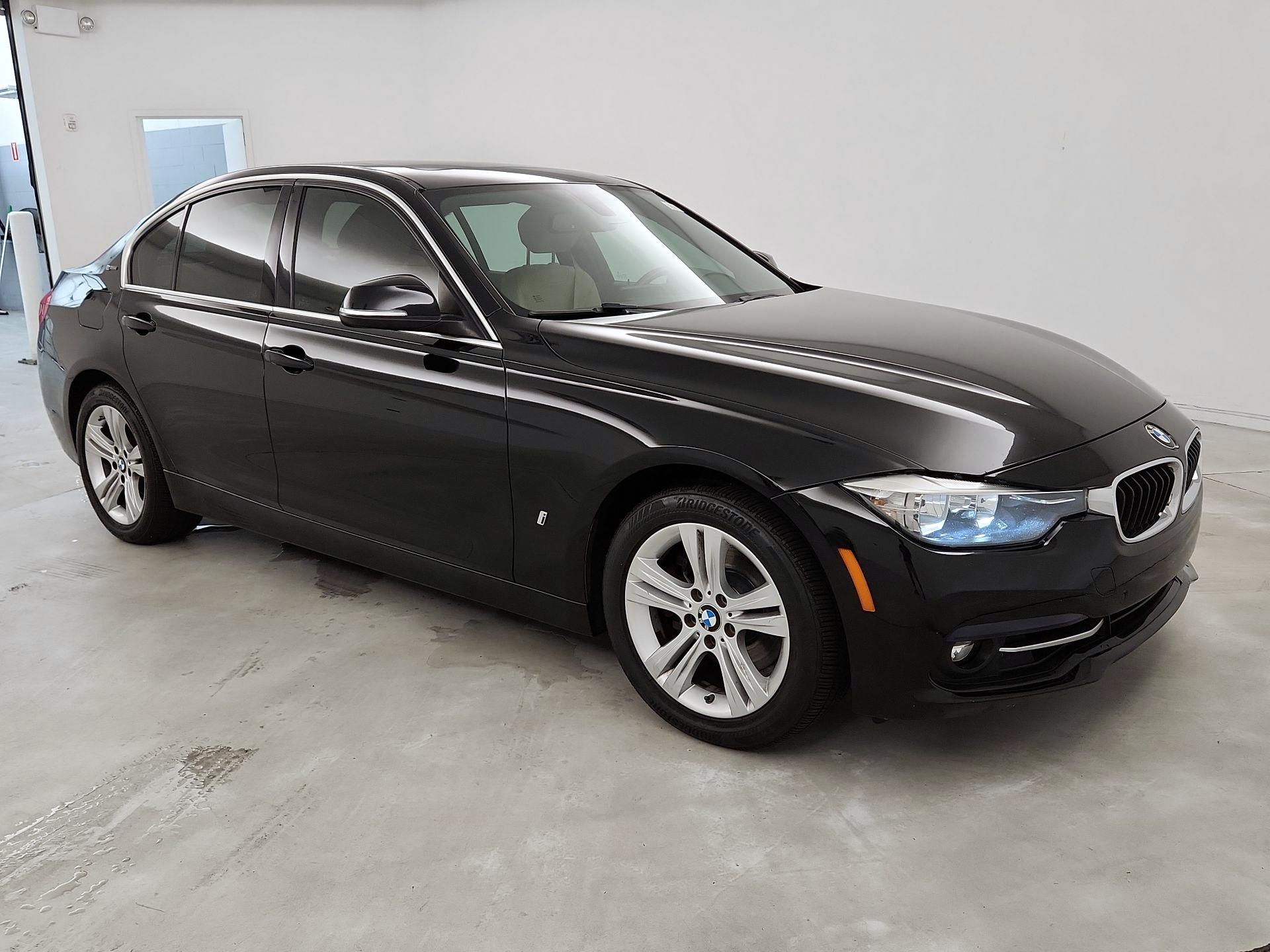 Thumbnail: 2017 BMW 3 Series - 1