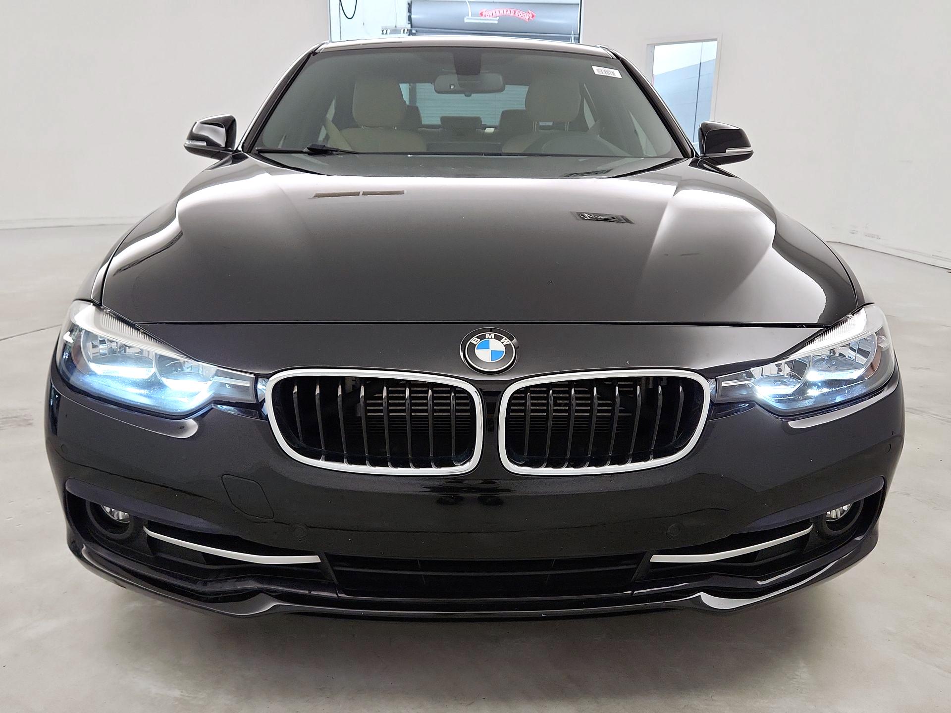 Thumbnail: 2017 BMW 3 Series - 2
