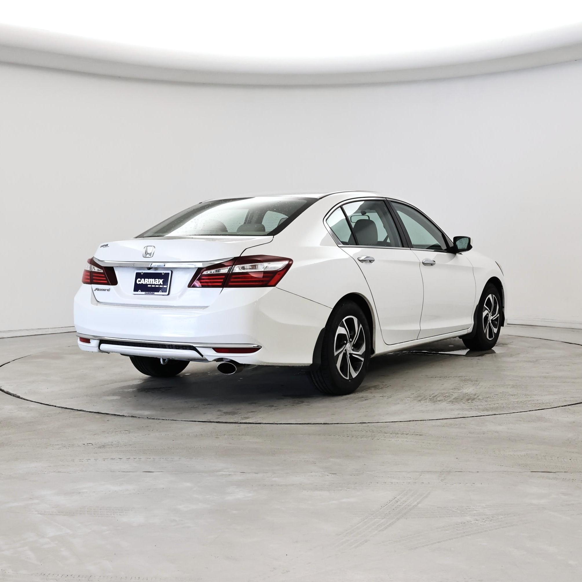 Thumbnail: 2017 Honda Accord - 8