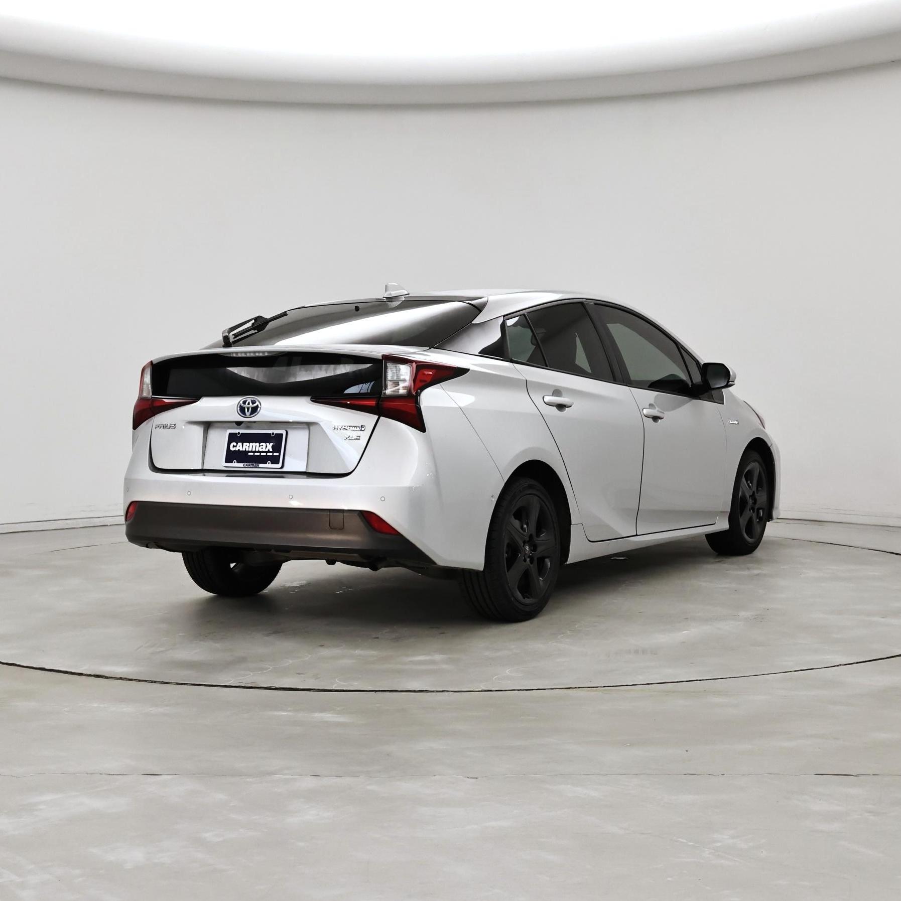 Thumbnail: 2022 Toyota Prius - 8