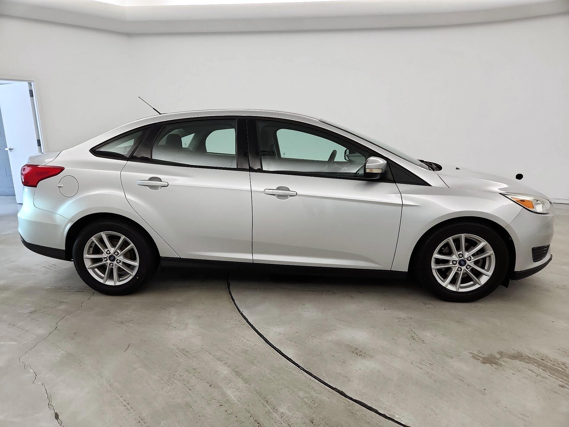 Thumbnail: 2017 Ford Focus - 4