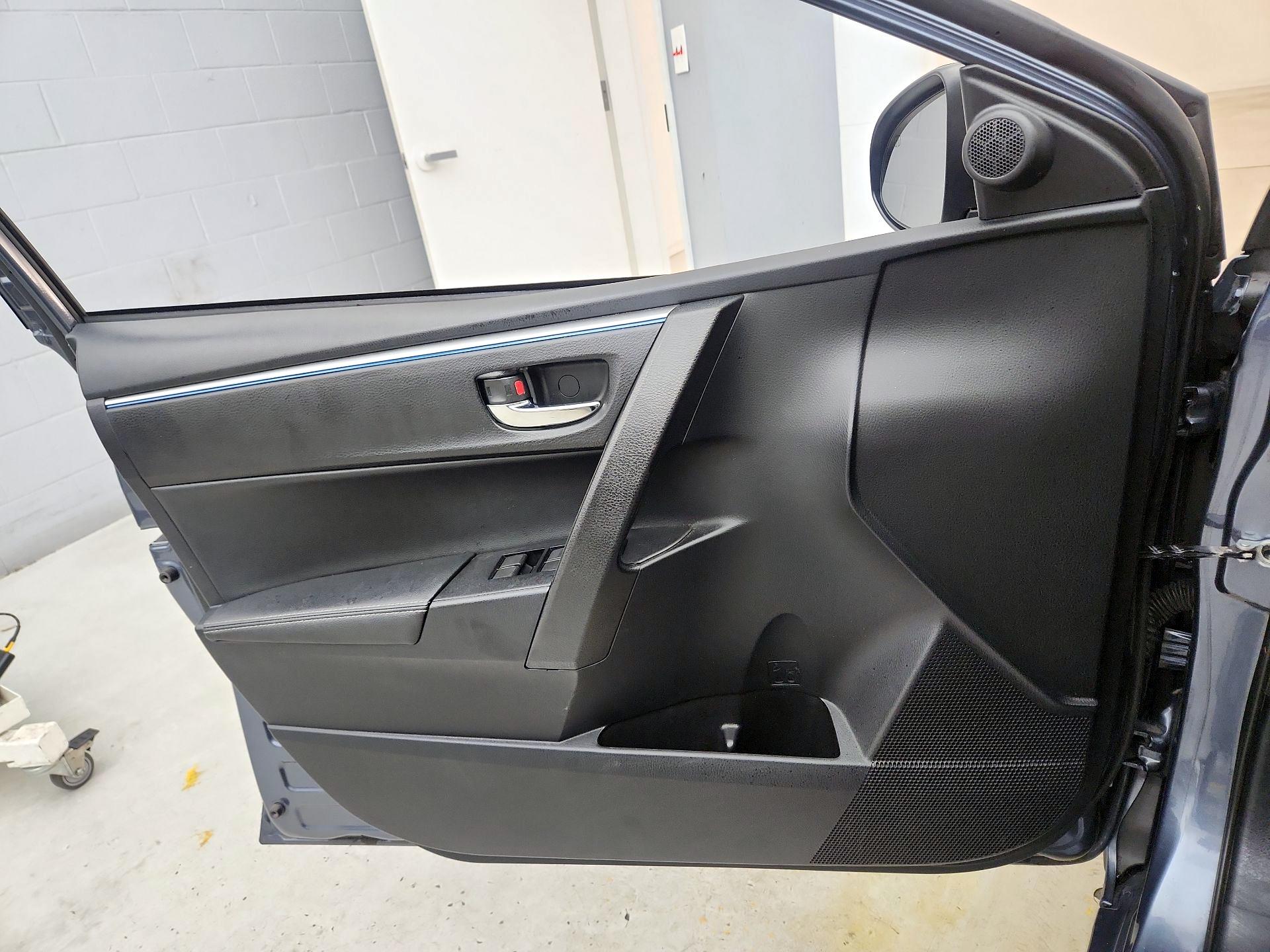 Thumbnail: 2014 Toyota Corolla - 12