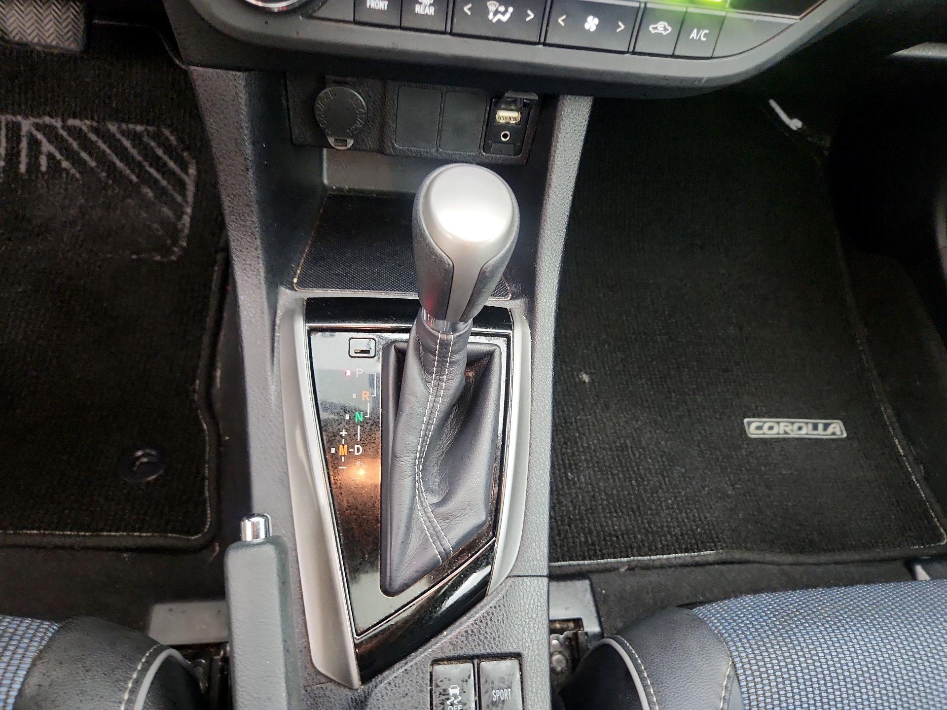 Thumbnail: 2014 Toyota Corolla - 17
