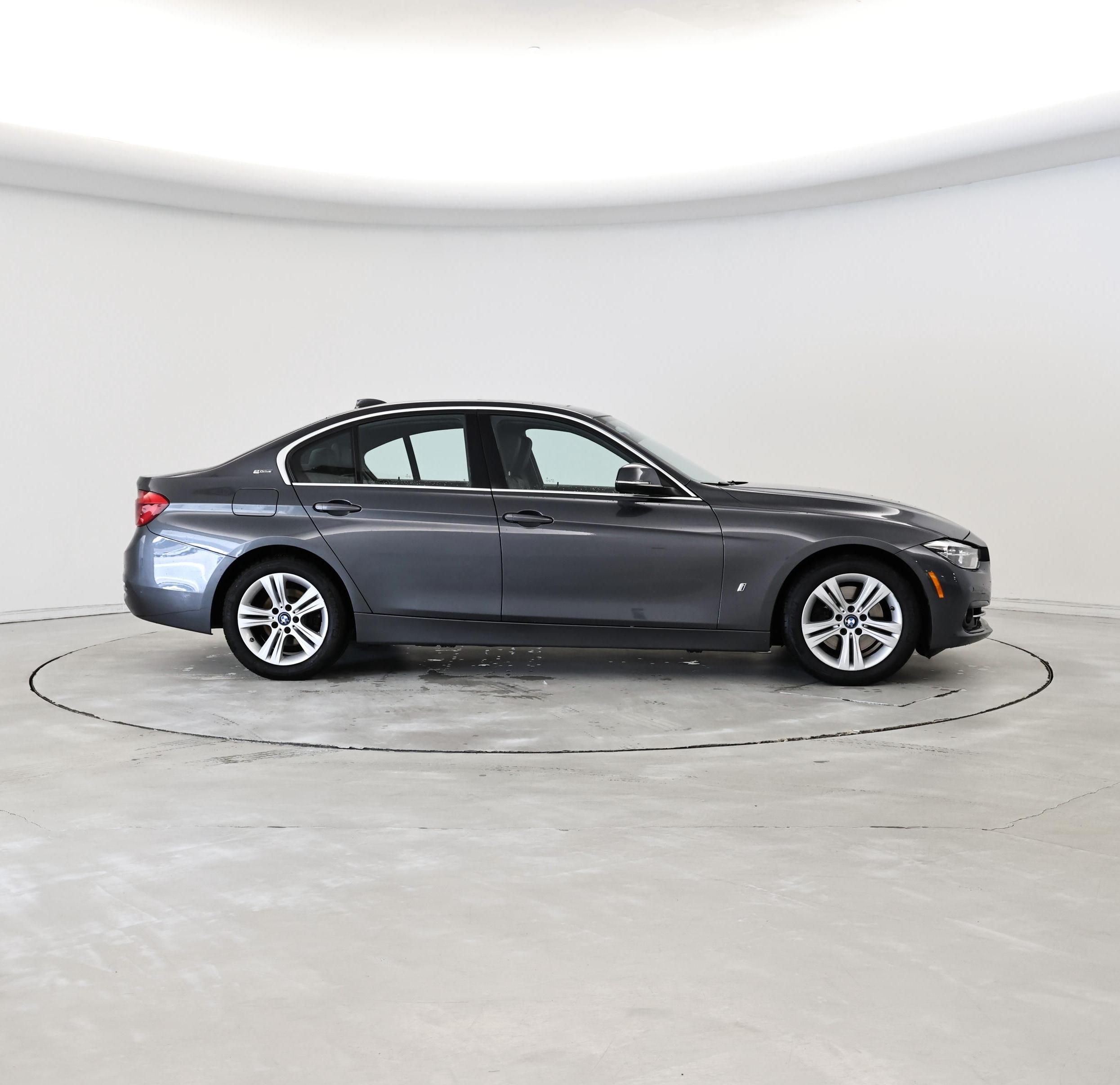 Thumbnail: 2017 BMW 3 Series - 7