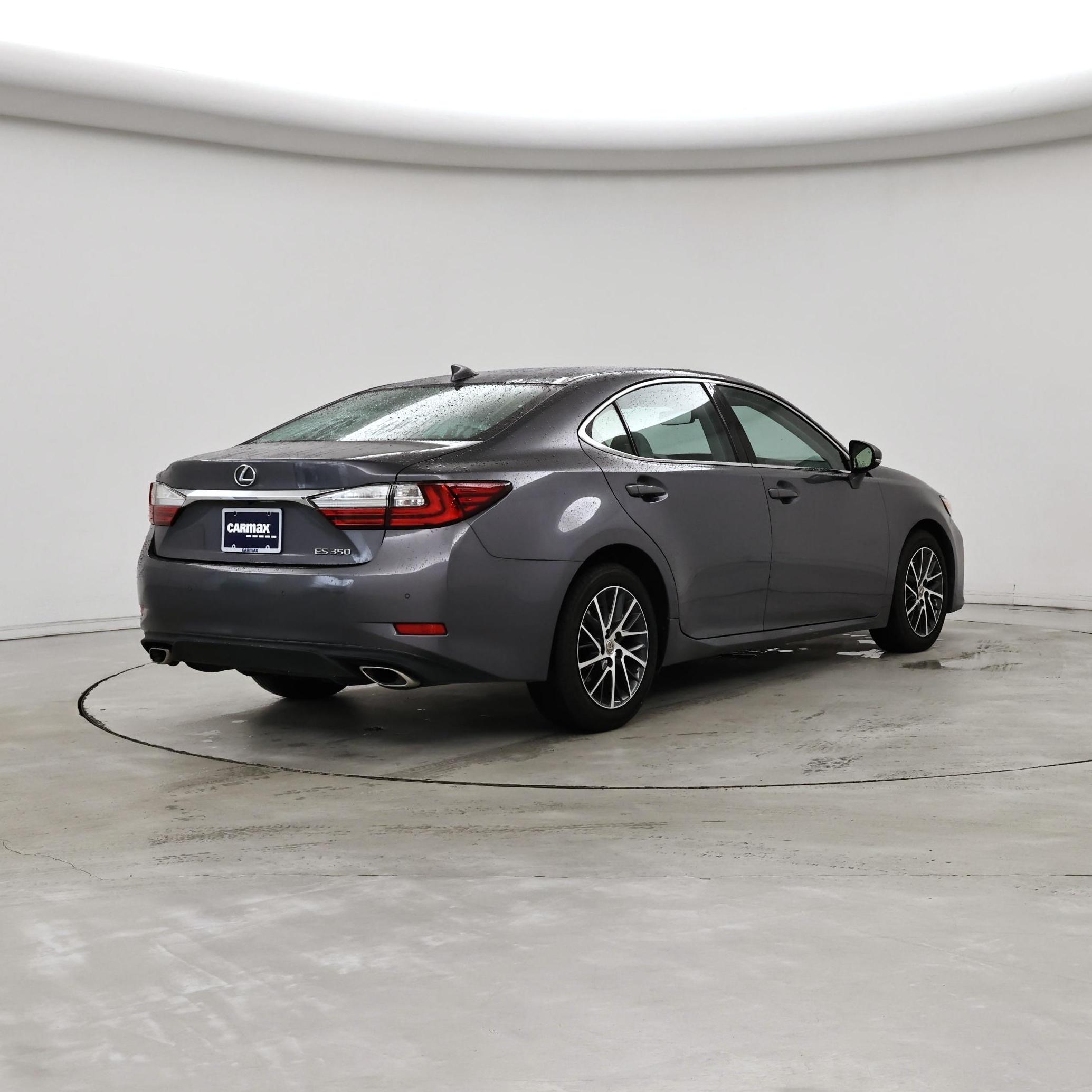 Thumbnail: 2016 Lexus ES - 8