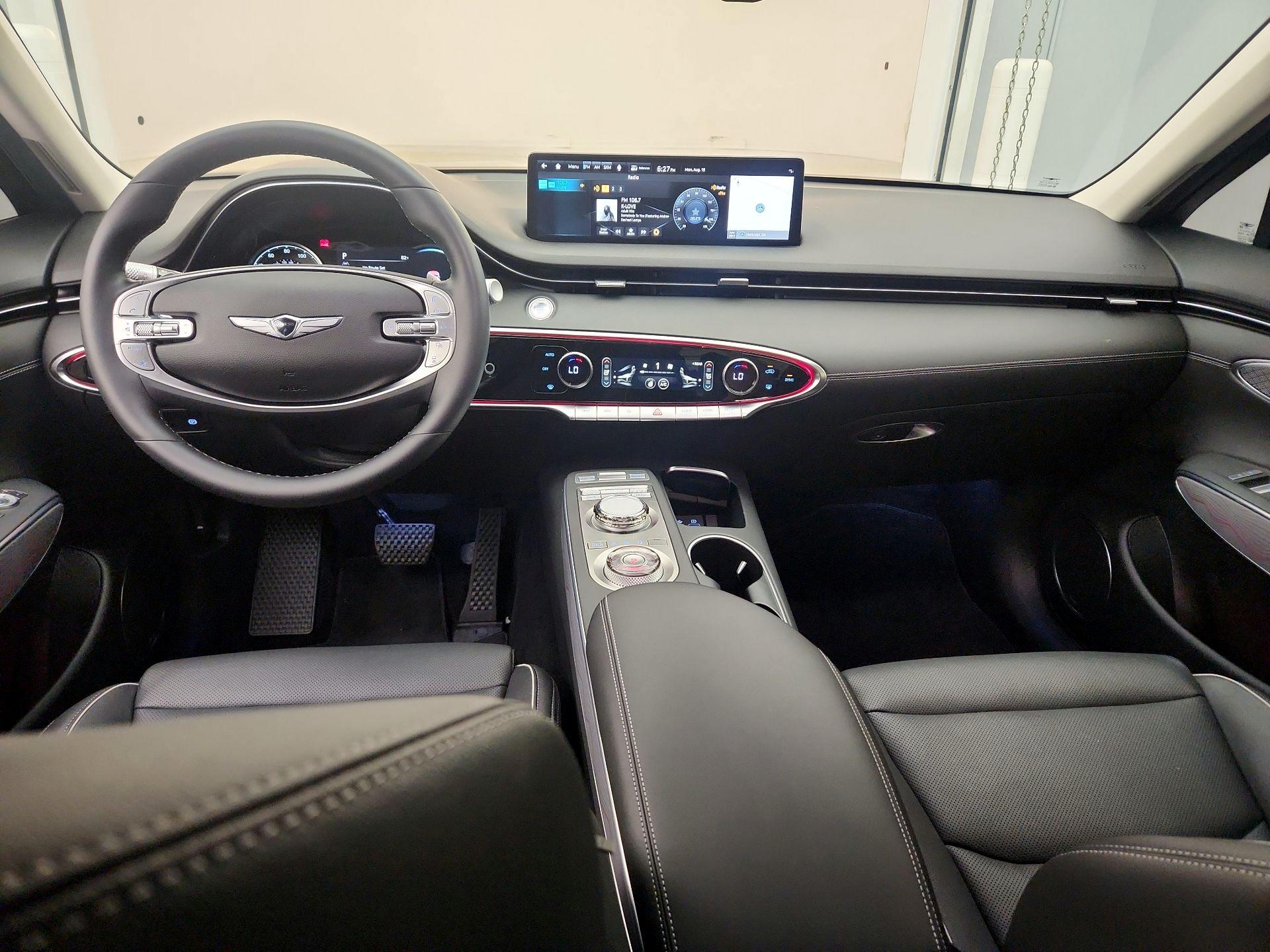Thumbnail: 2023 Genesis GV70 - 9