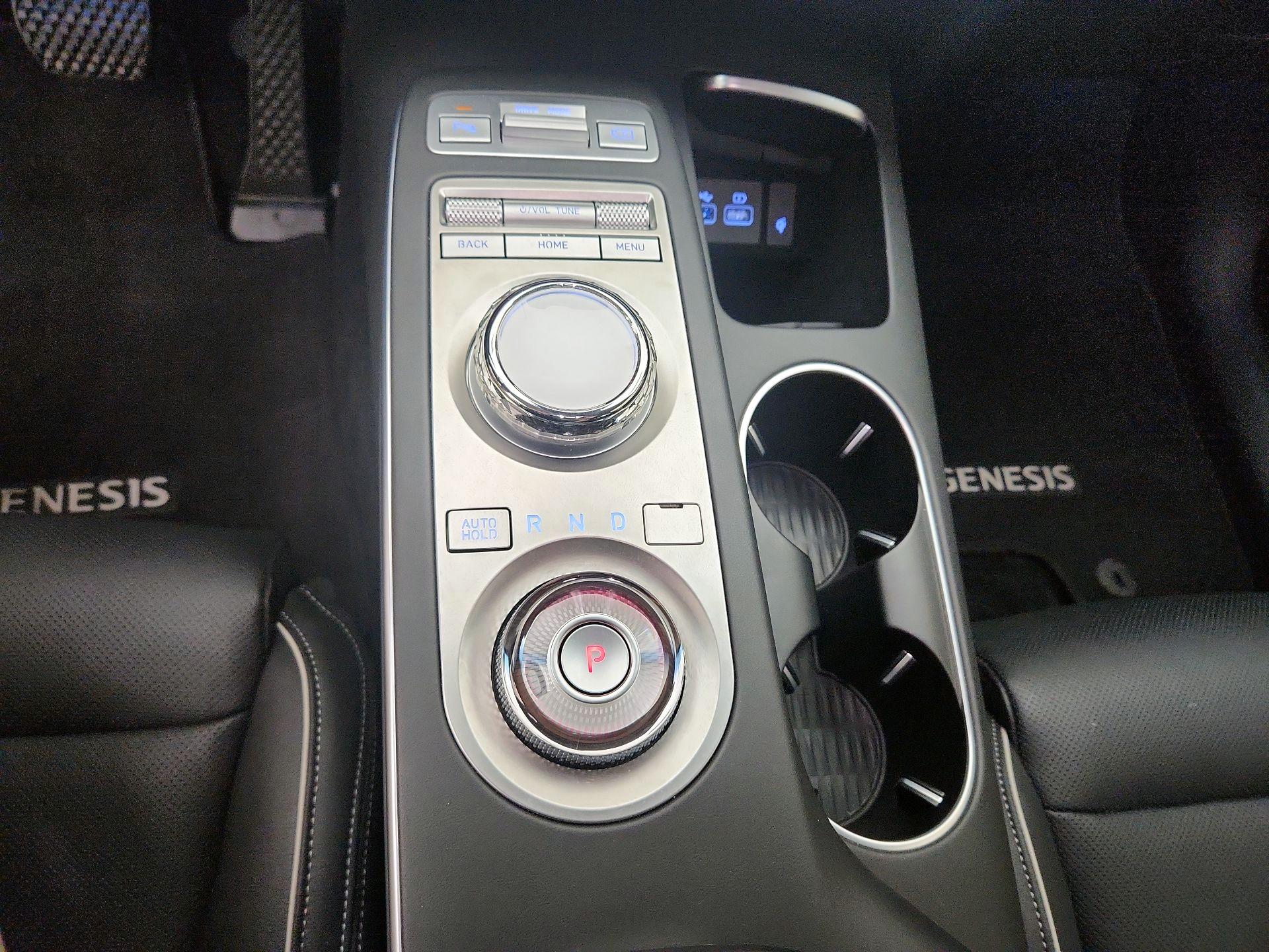 Thumbnail: 2023 Genesis GV70 - 18