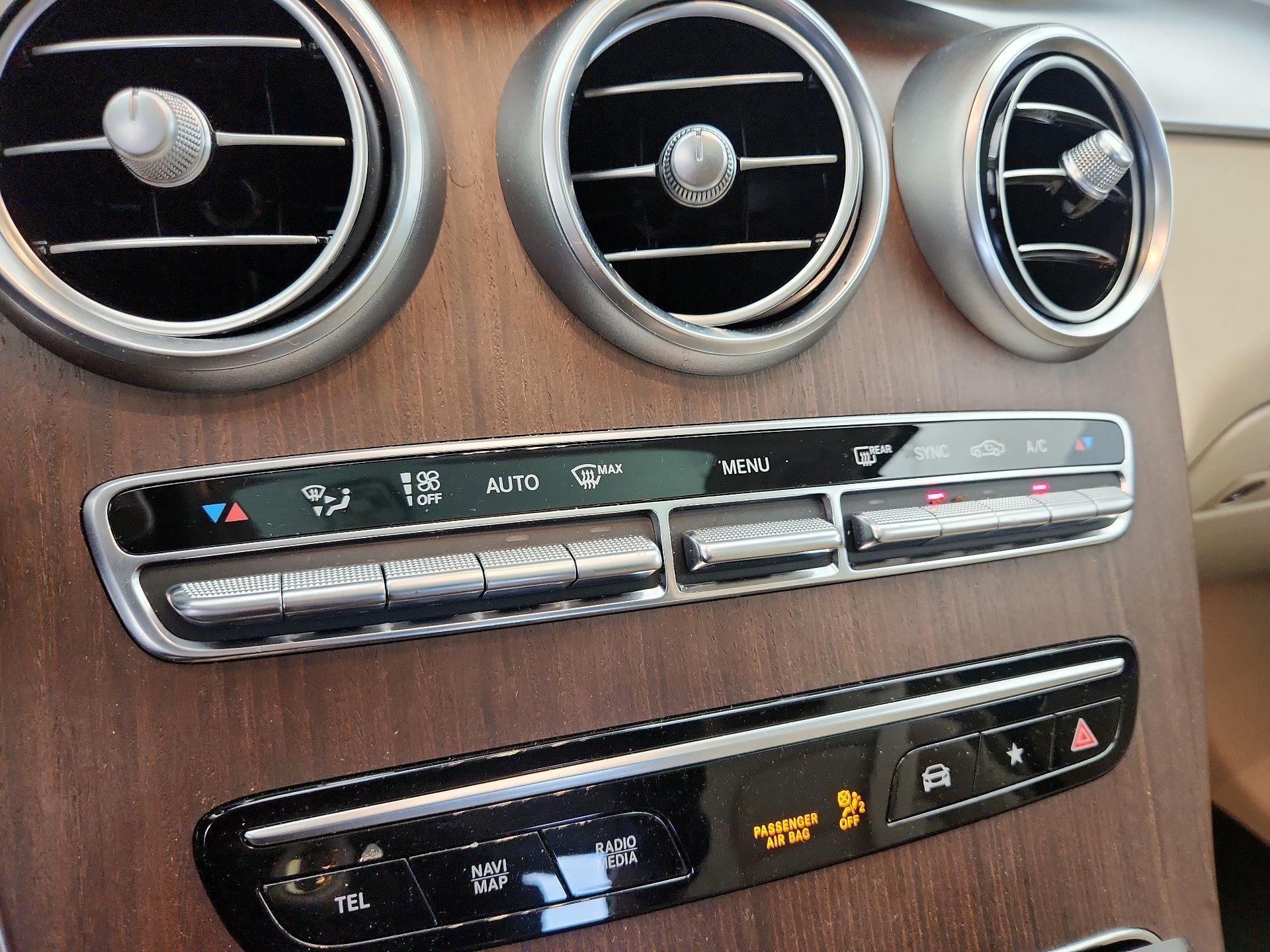 Thumbnail: 2020 Mercedes-Benz GLC - 16